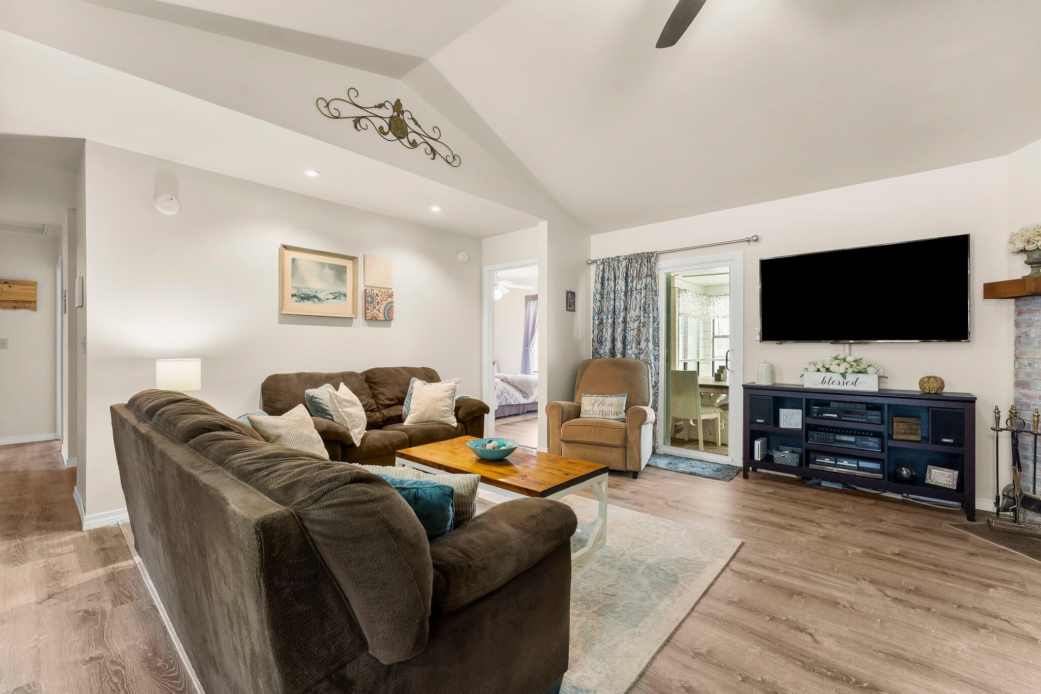 KINGS CROSSING PH 2 - Residential