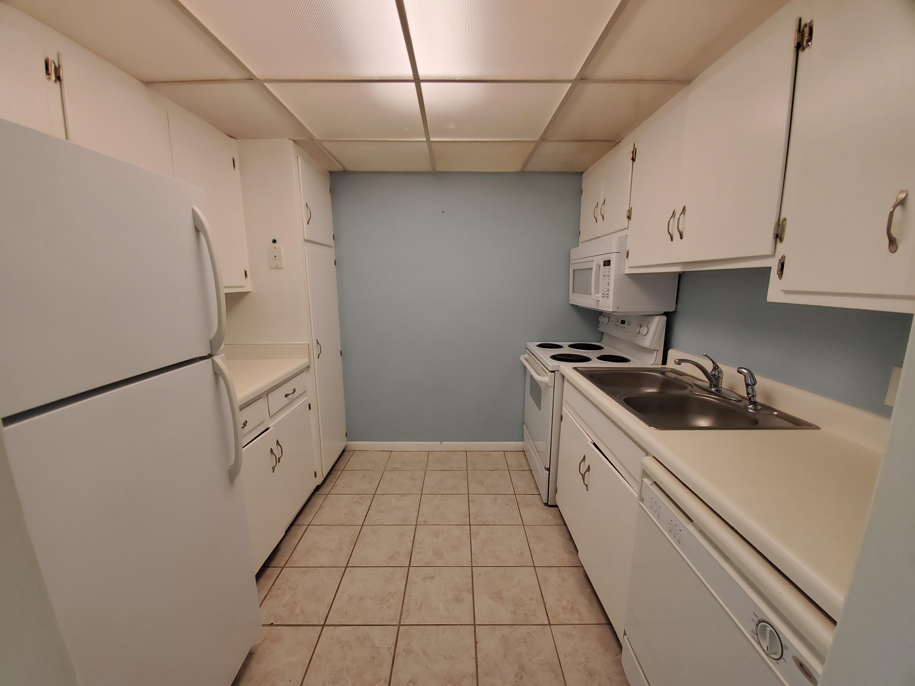 LANDMARK CONDO - Residential