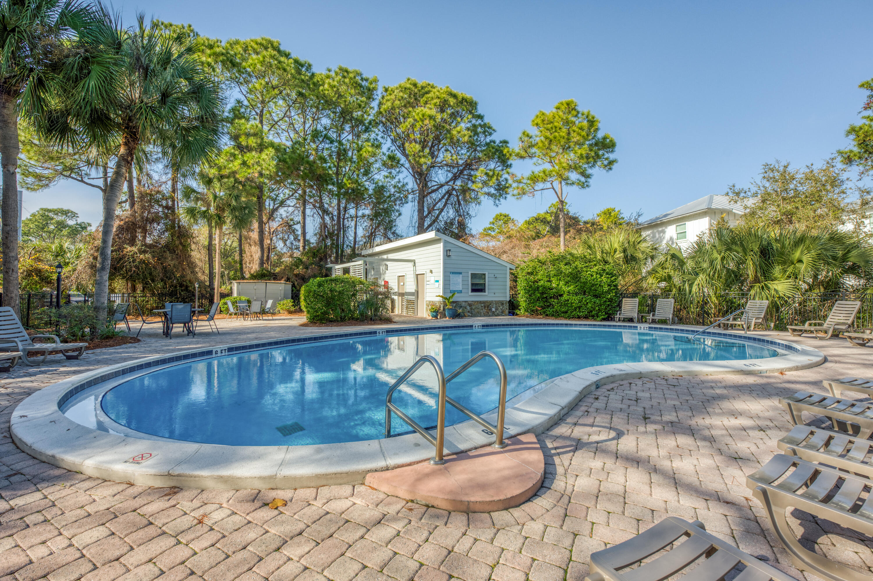 CASSINE GARDENS T/H PH 1 - Residential