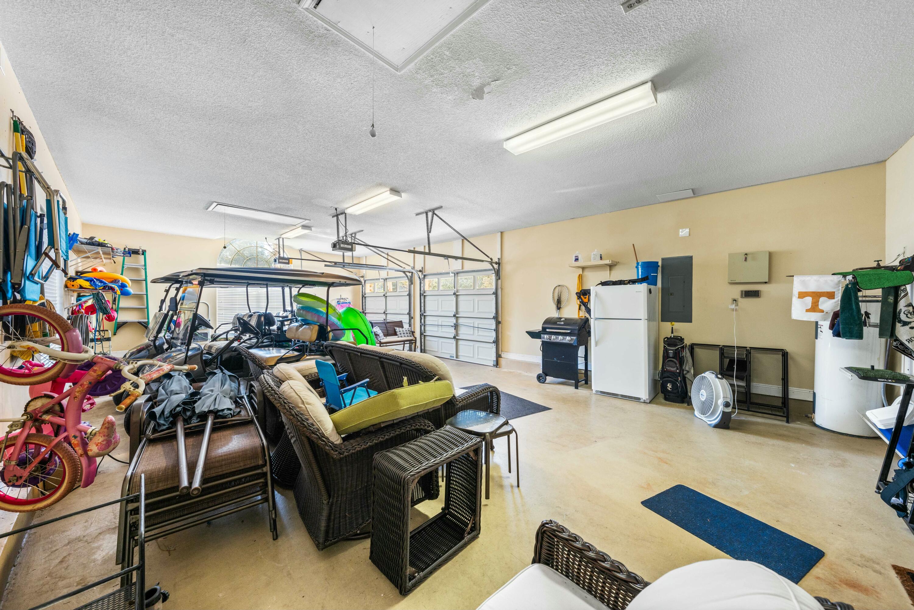 TROON DRIVE - Residential