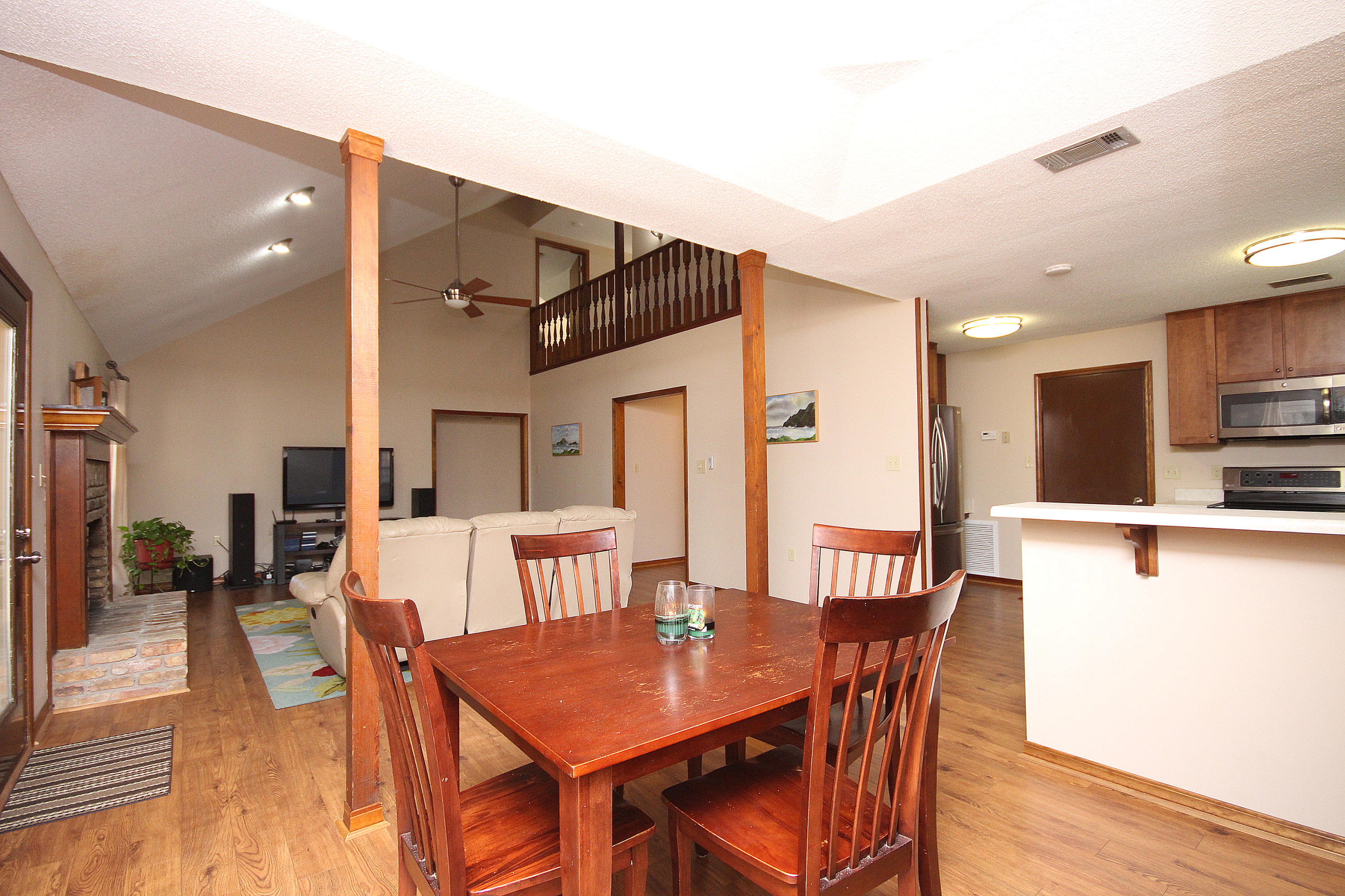 MARY ESTHER MANOR - Residential