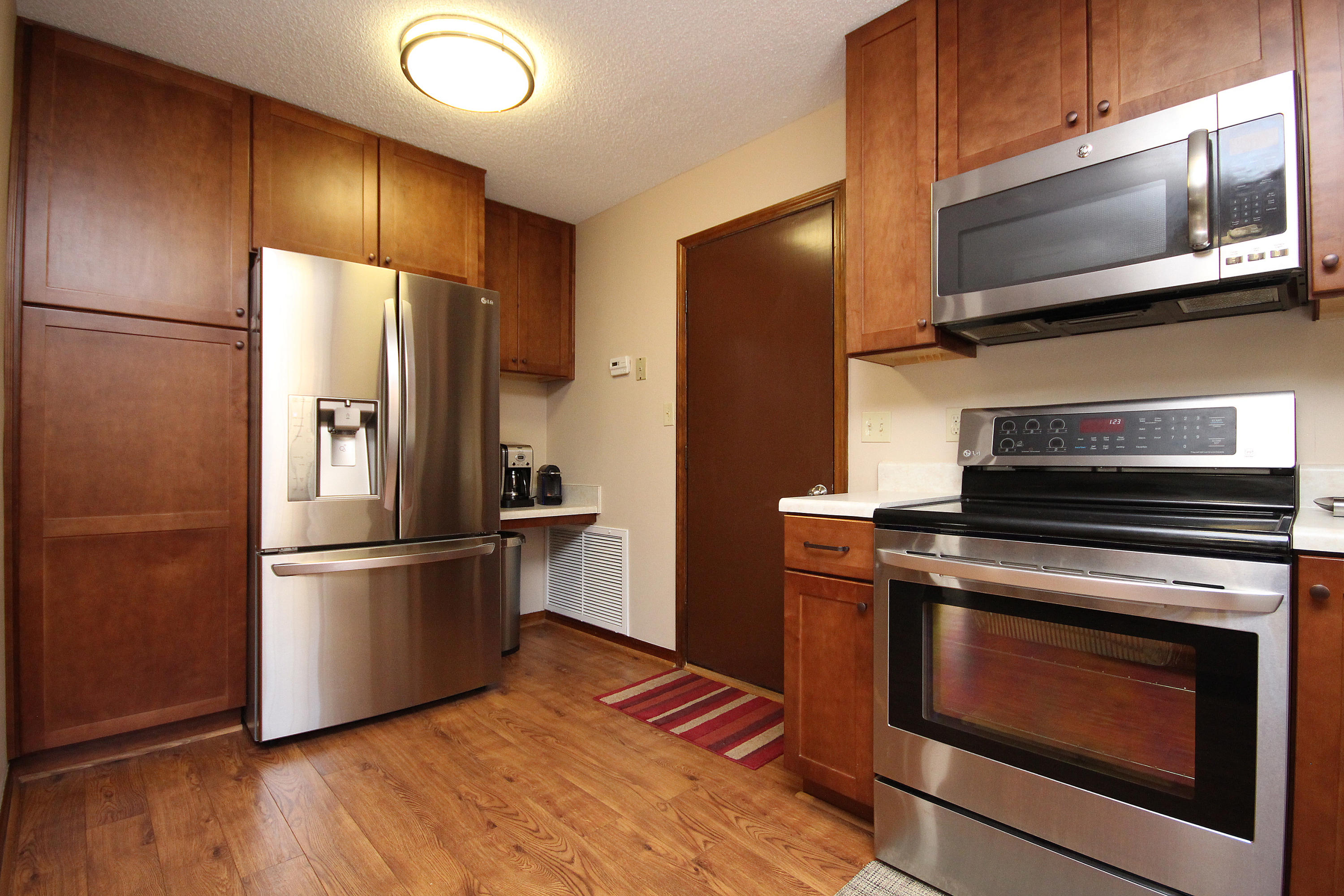 MARY ESTHER MANOR - Residential