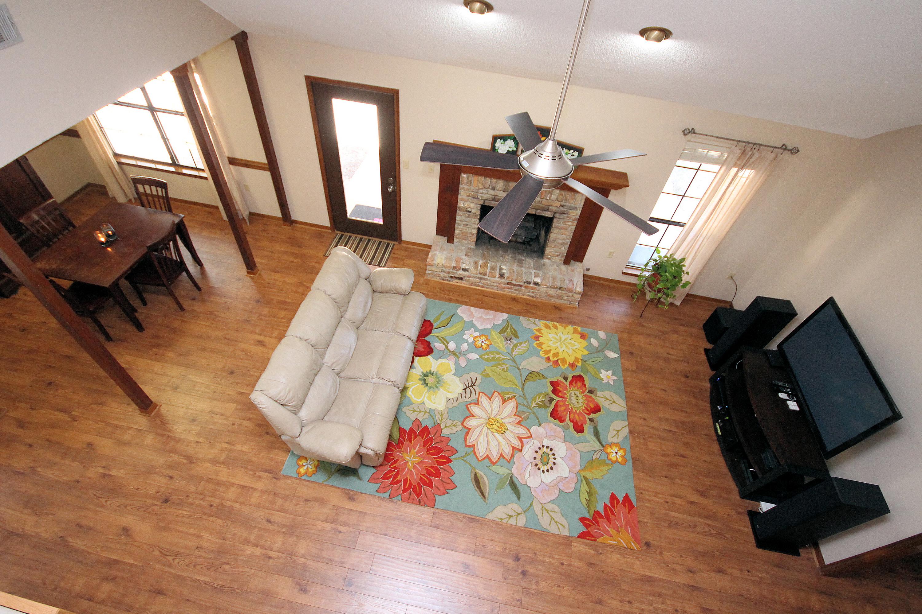 MARY ESTHER MANOR - Residential