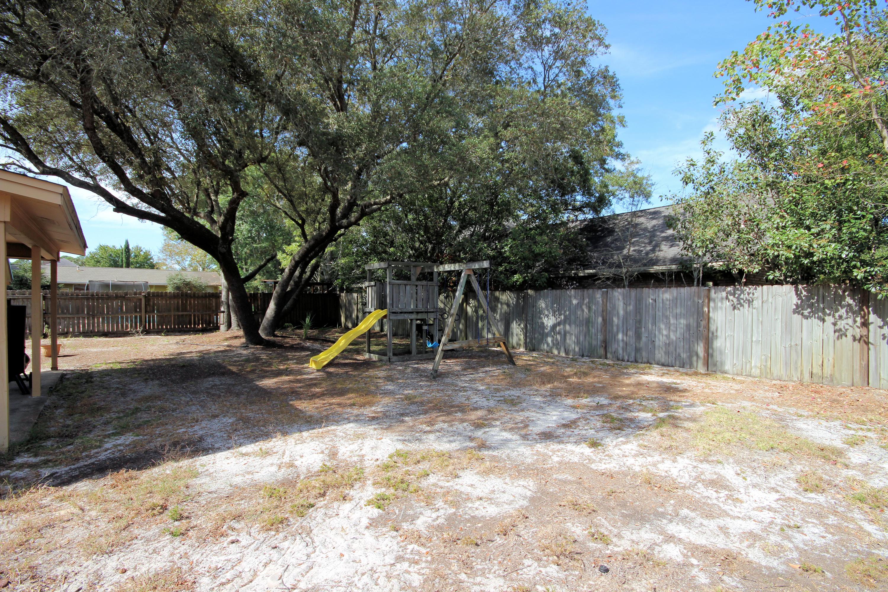 MARY ESTHER MANOR - Residential
