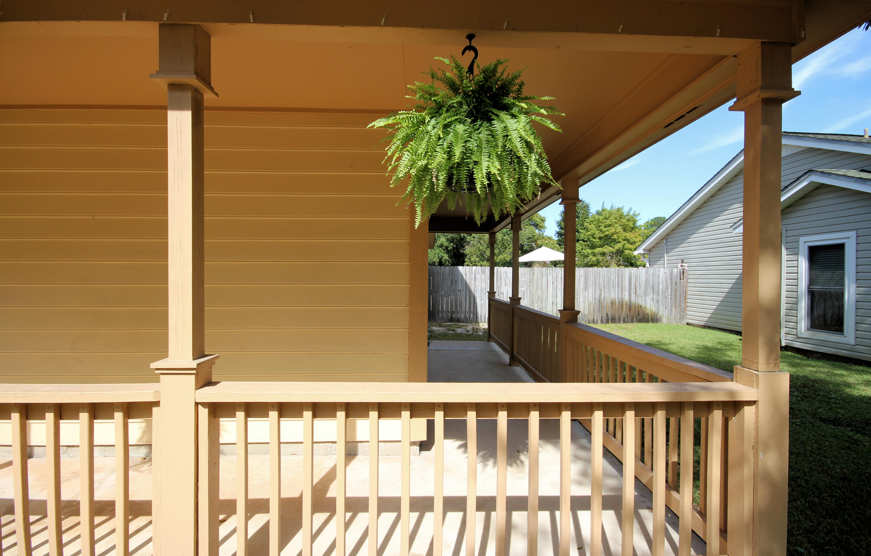 MARY ESTHER MANOR - Residential