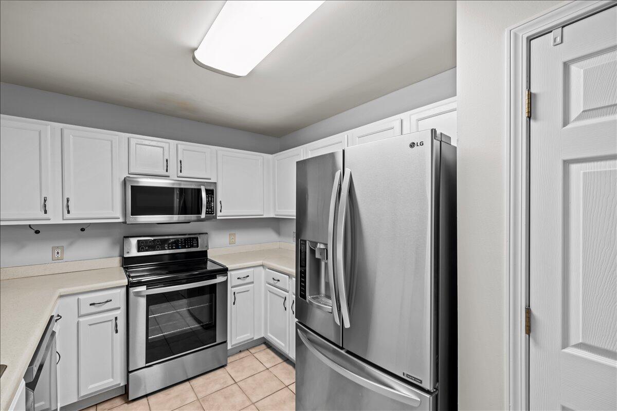 SHELL PARK CONDO - Residential Lease