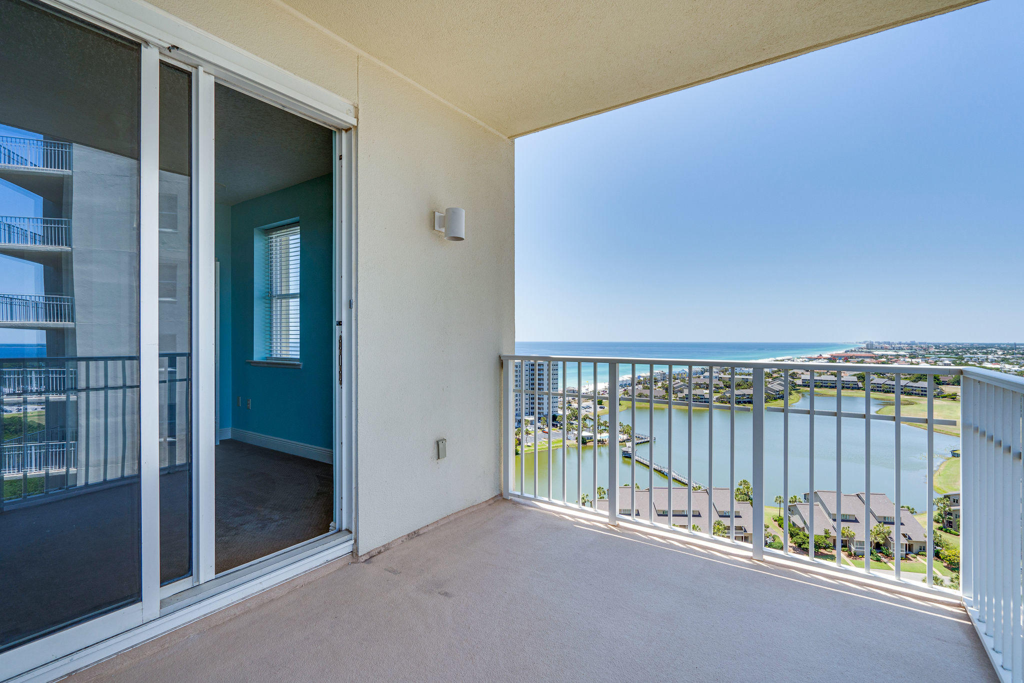 ARIEL DUNES - Residential