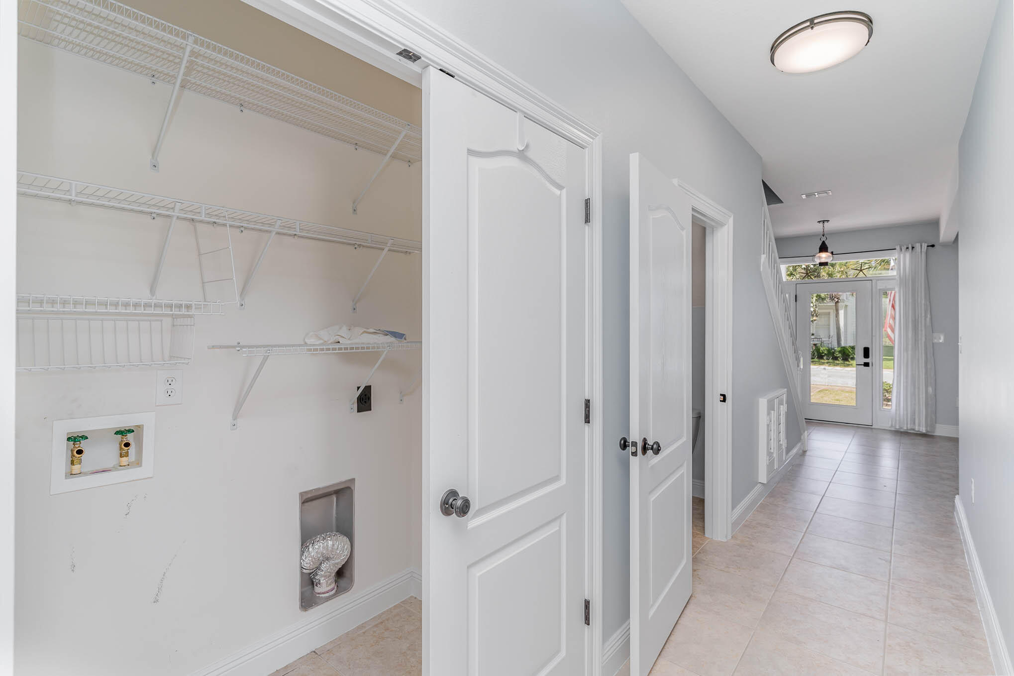 EAGLE BAY - Residential Lease