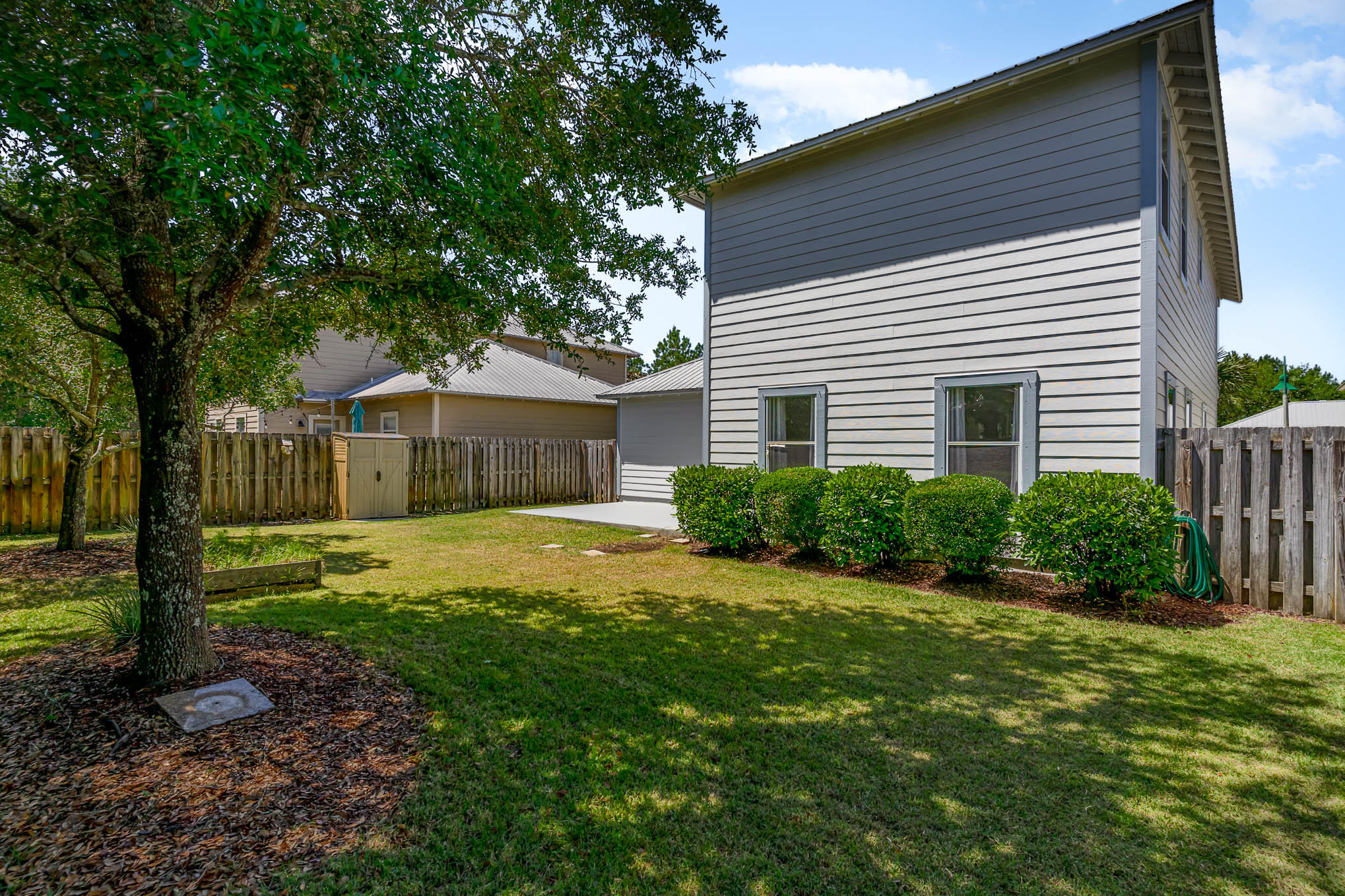 EAGLE BAY - Residential Lease