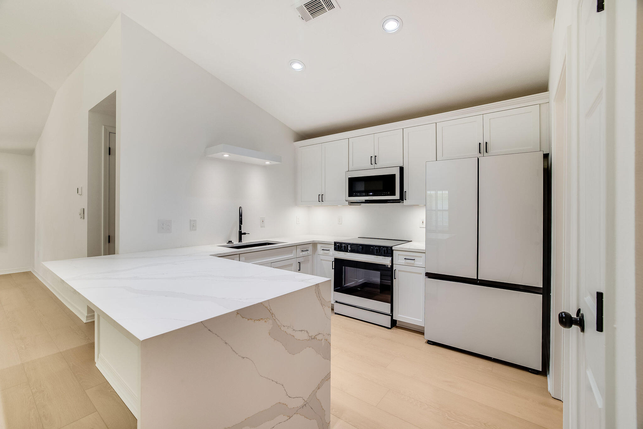 BAYOU LANDING - Residential Lease