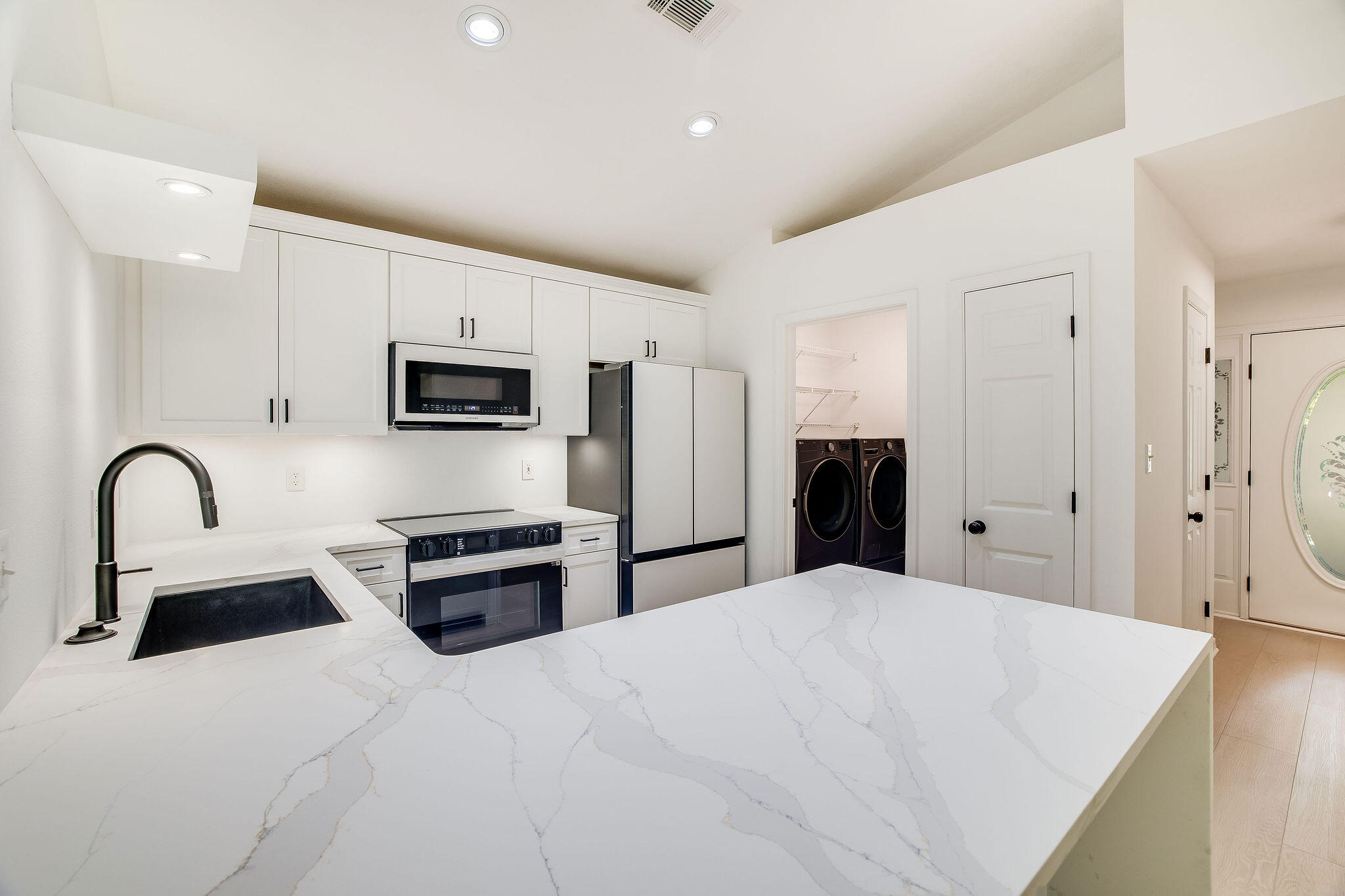 BAYOU LANDING - Residential Lease