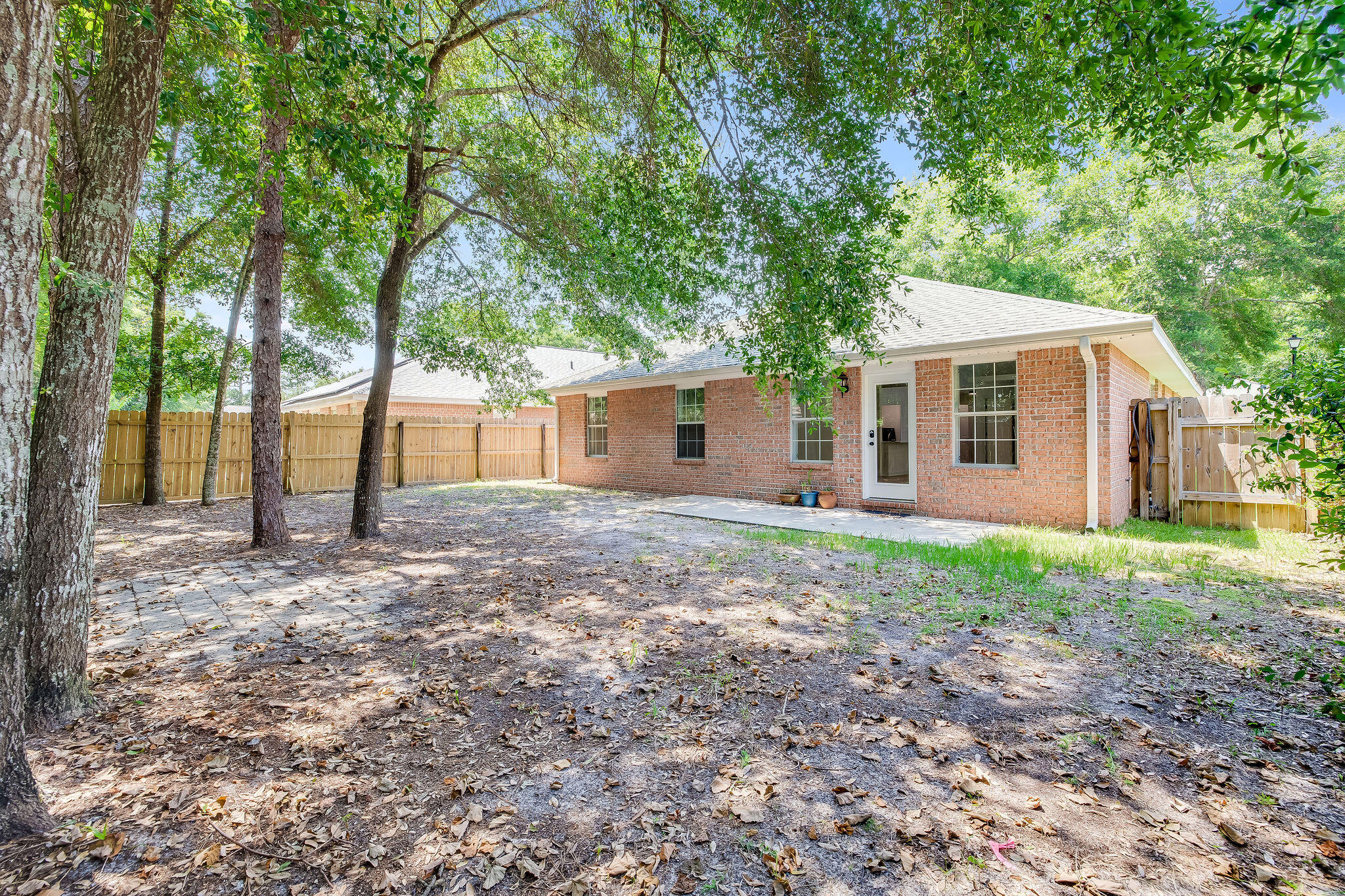 BAYOU LANDING - Residential Lease