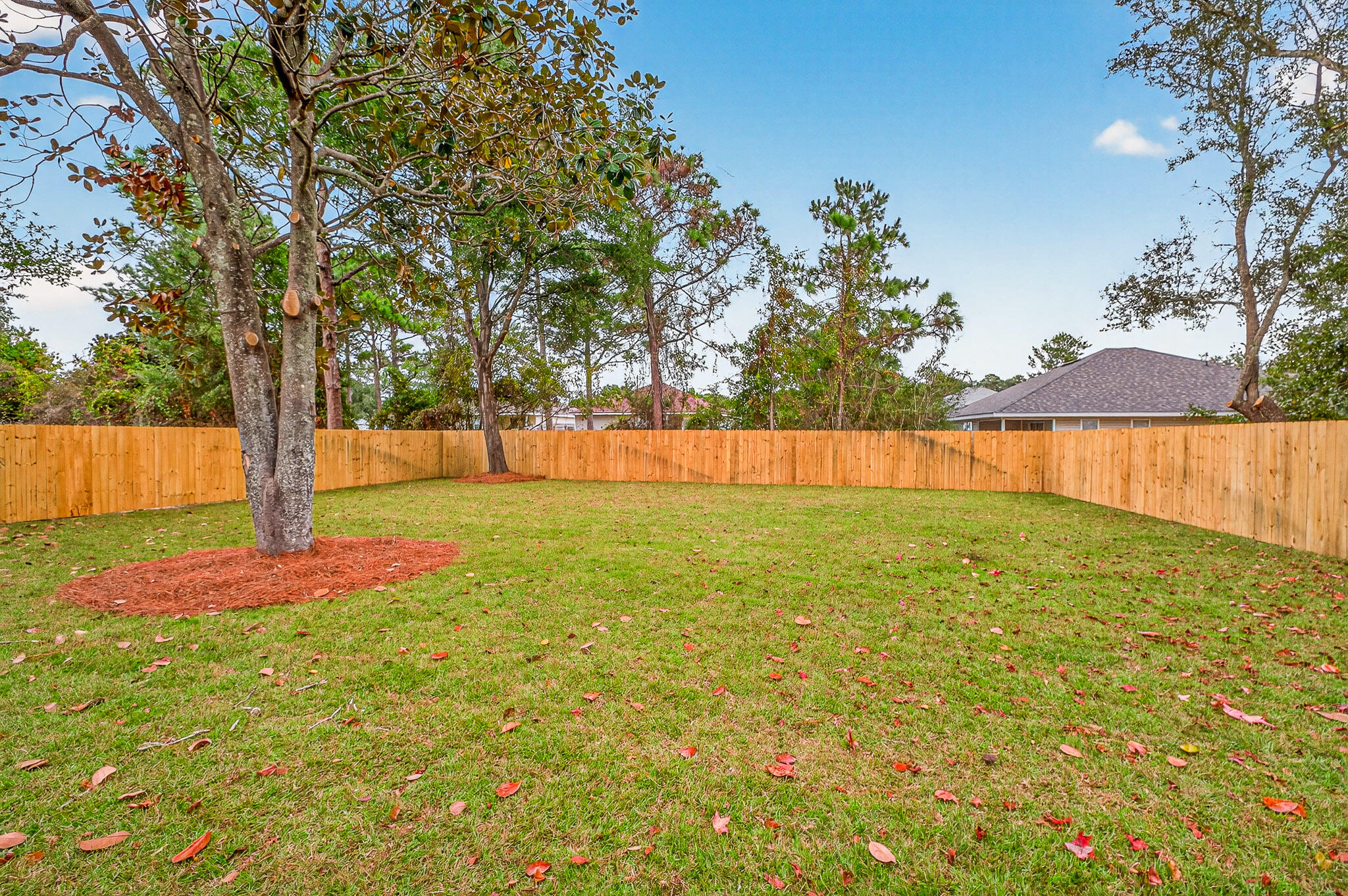 WYNNEHAVEN BEACH EST - Residential