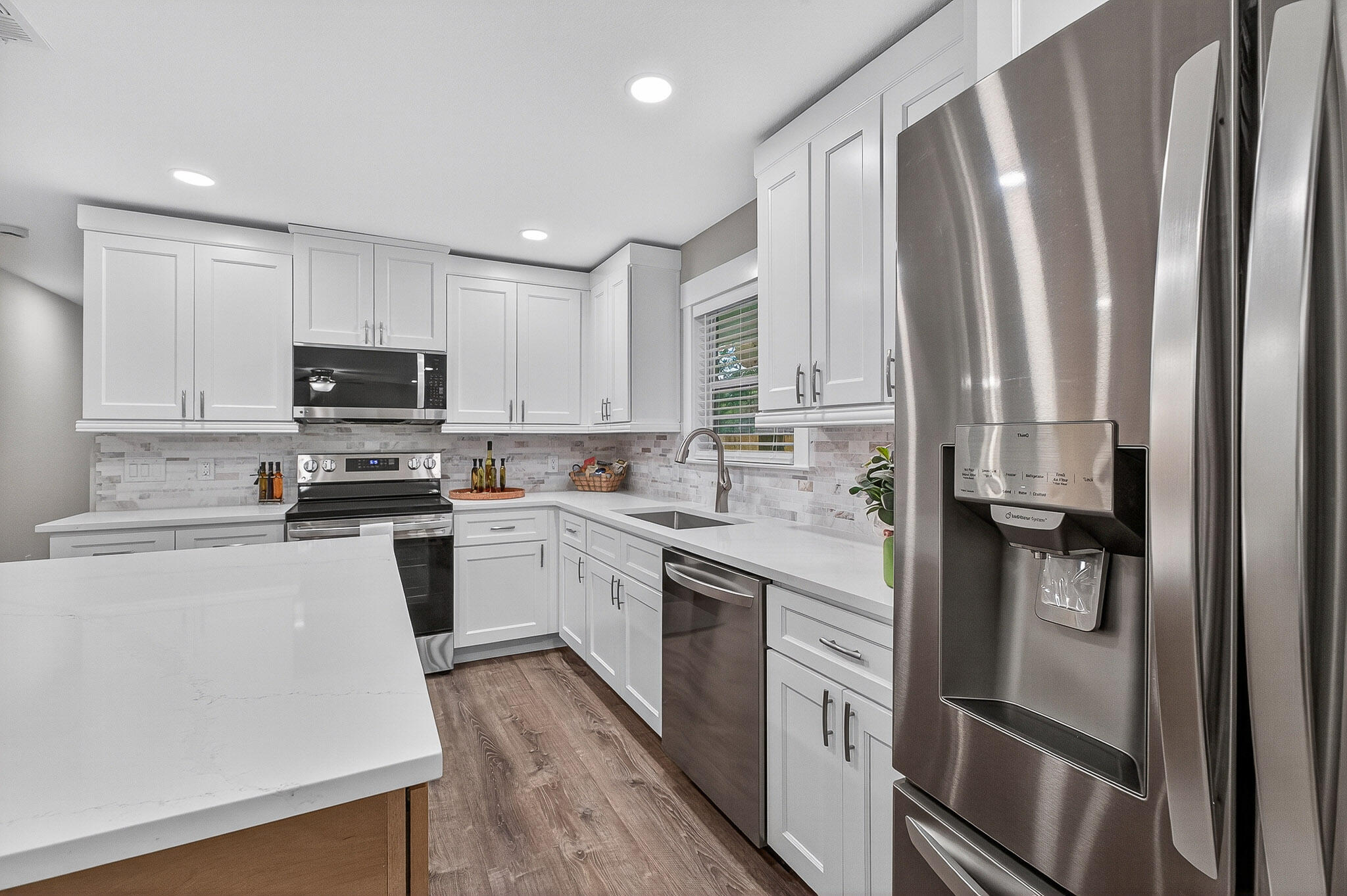 WYNNEHAVEN BEACH EST - Residential