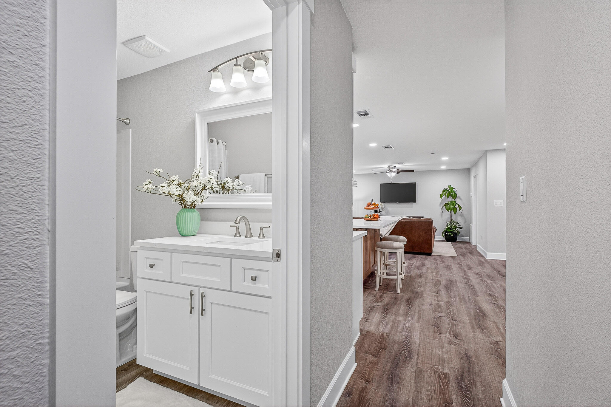 WYNNEHAVEN BEACH EST - Residential