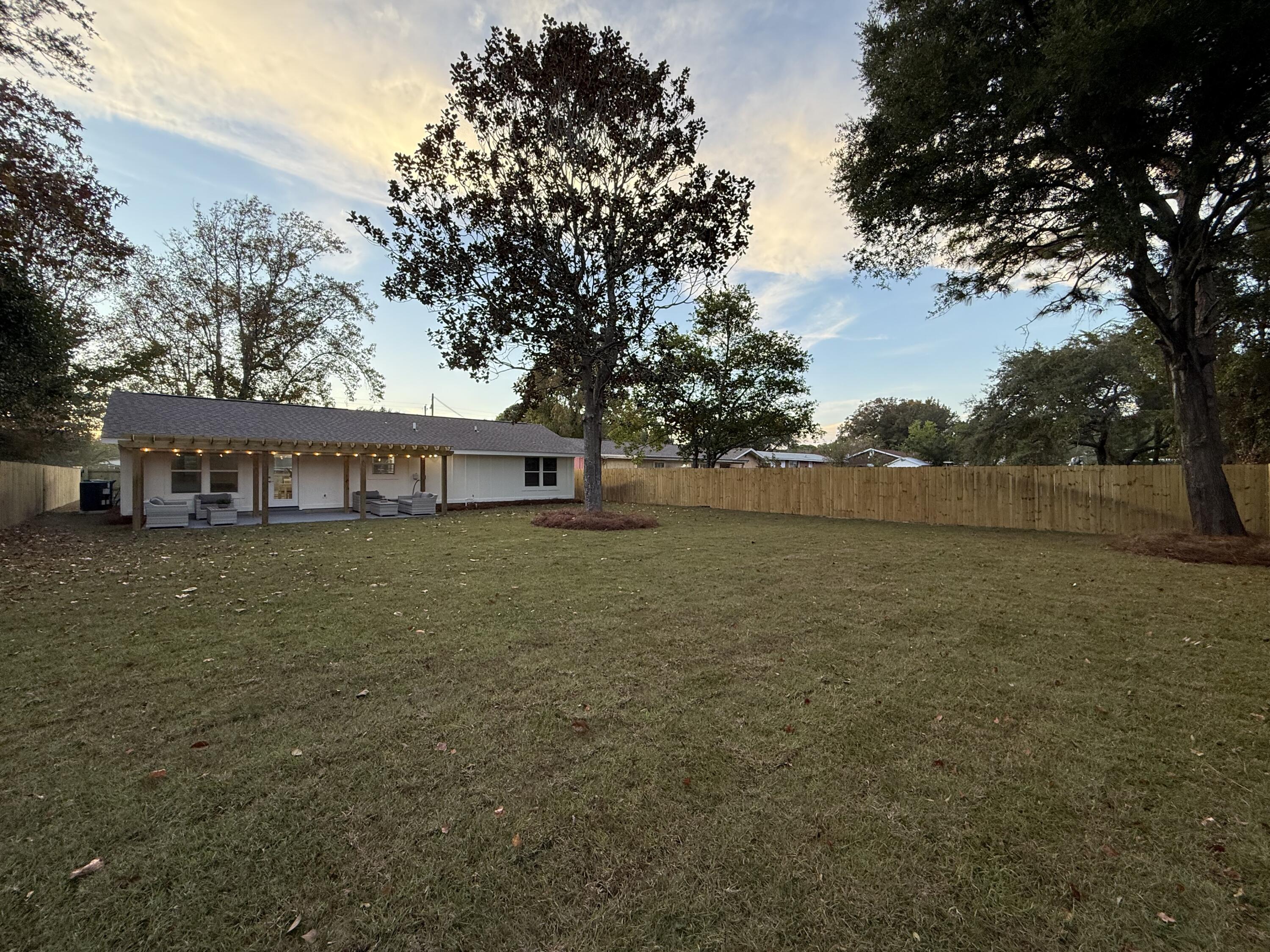 WYNNEHAVEN BEACH EST - Residential