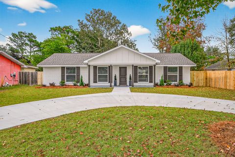 333 Woodland Avenue Mary Esther FL 32569