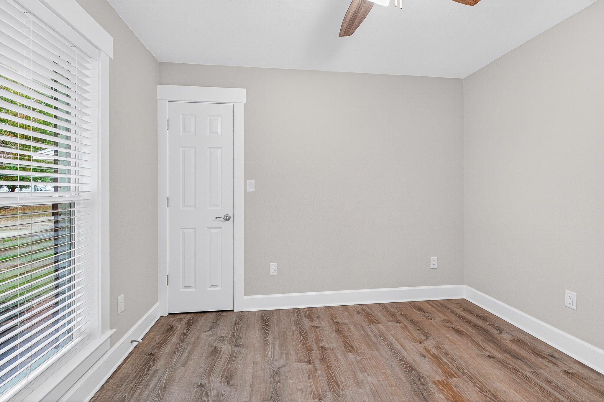 WYNNEHAVEN BEACH EST - Residential