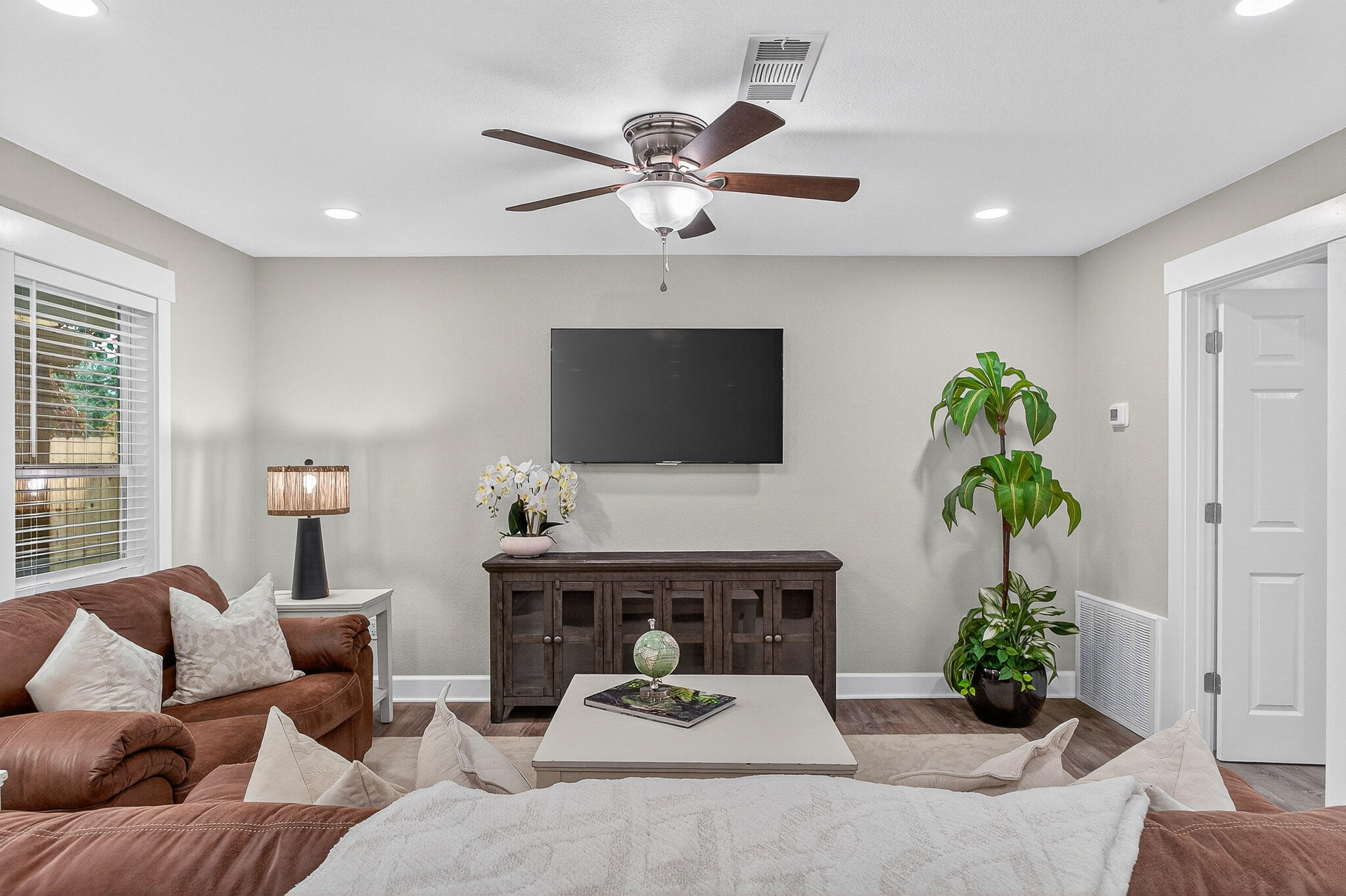 WYNNEHAVEN BEACH EST - Residential