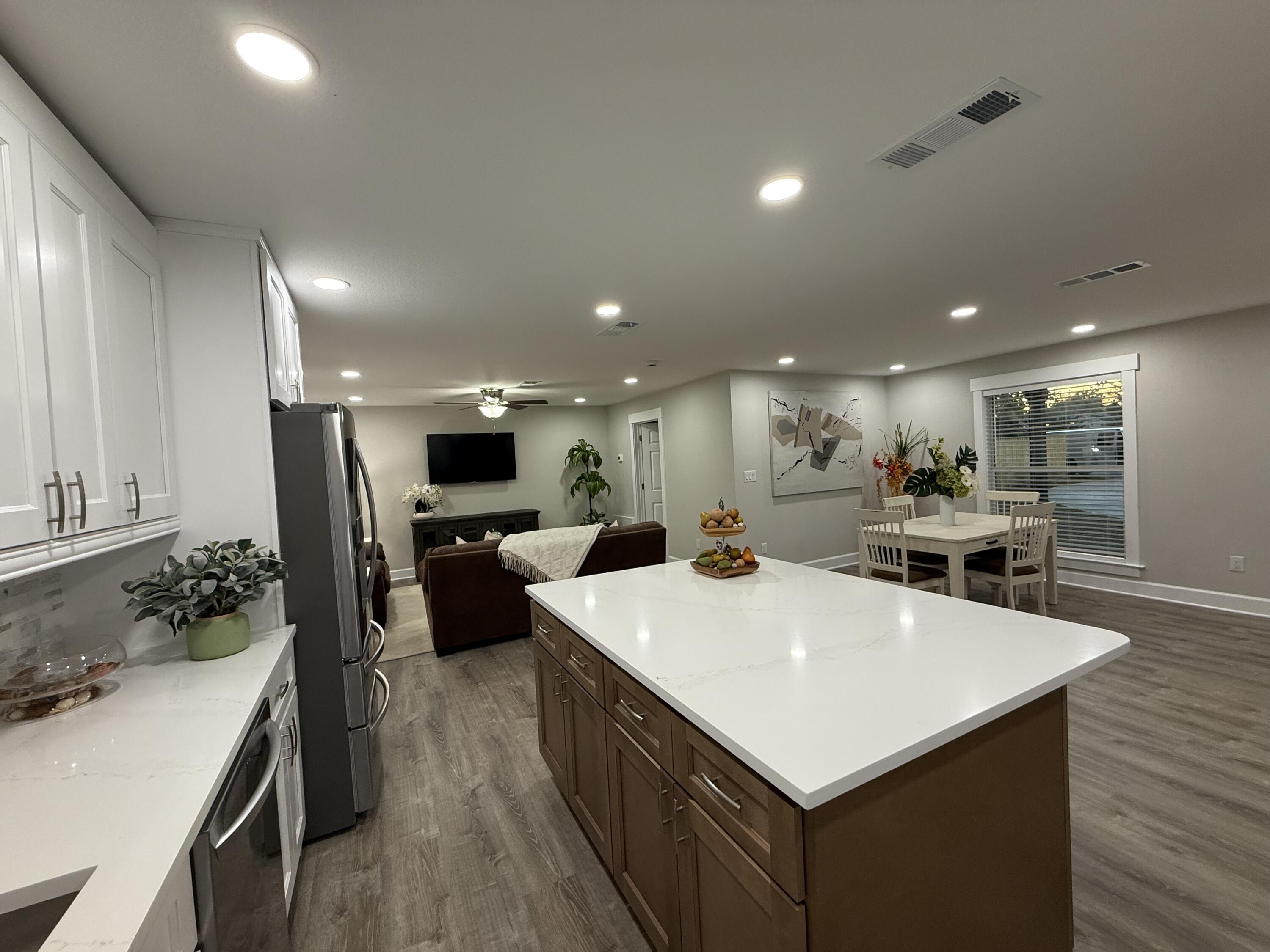 WYNNEHAVEN BEACH EST - Residential