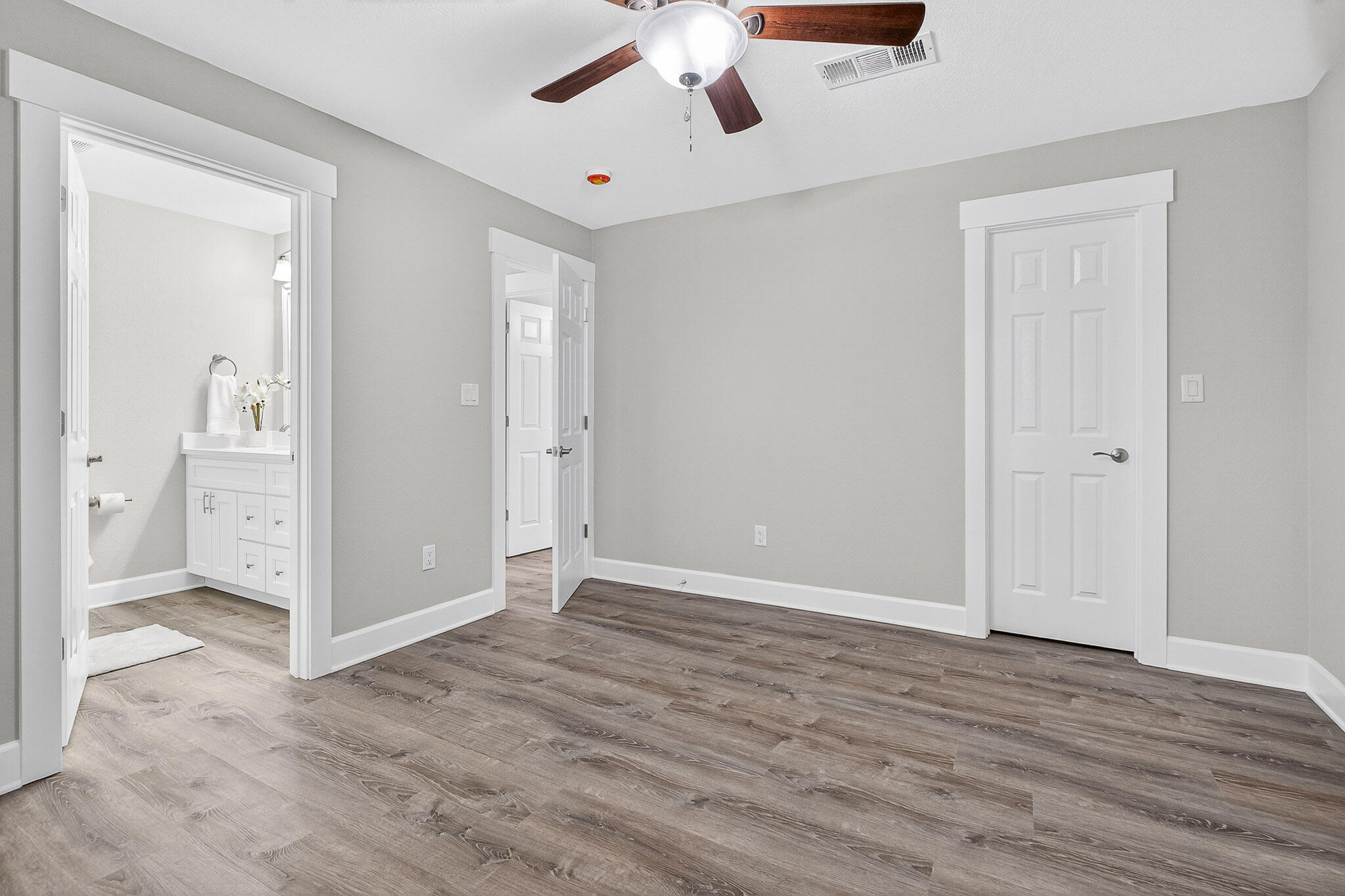 WYNNEHAVEN BEACH EST - Residential