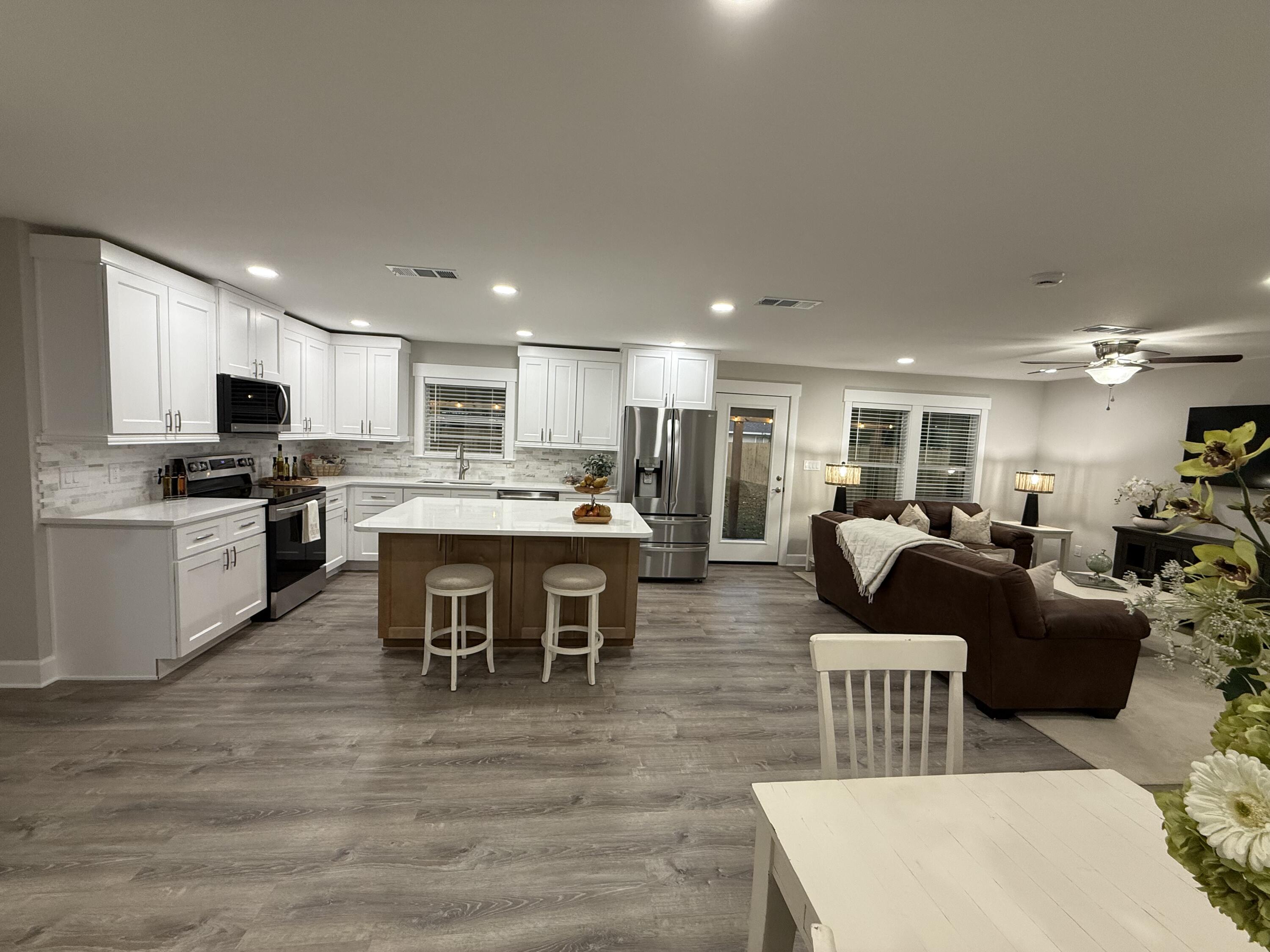 WYNNEHAVEN BEACH EST - Residential