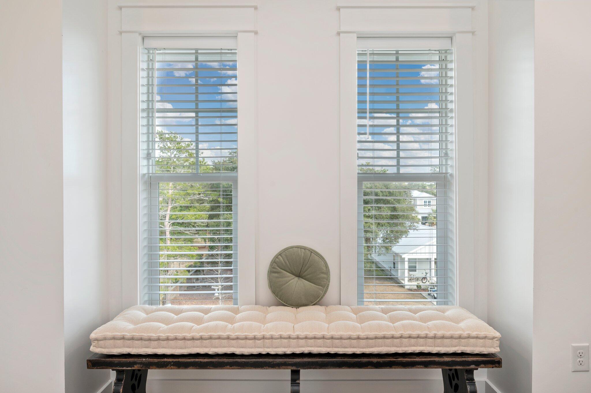 EASTERN LAKE S/D - Residential