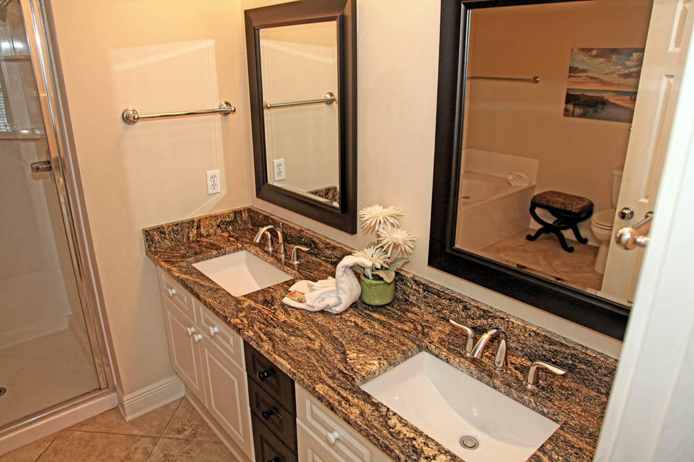 CRYSTAL DUNES CONDO - Residential