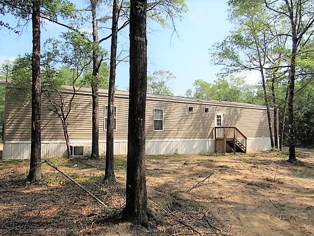 COUNTRY MANOR ESTATES - Residential