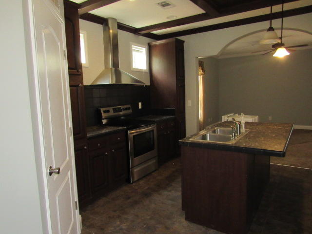 COUNTRY MANOR ESTATES - Residential