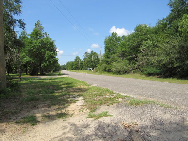 COUNTRY MANOR ESTATES - Residential