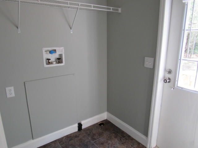 COUNTRY MANOR ESTATES - Residential