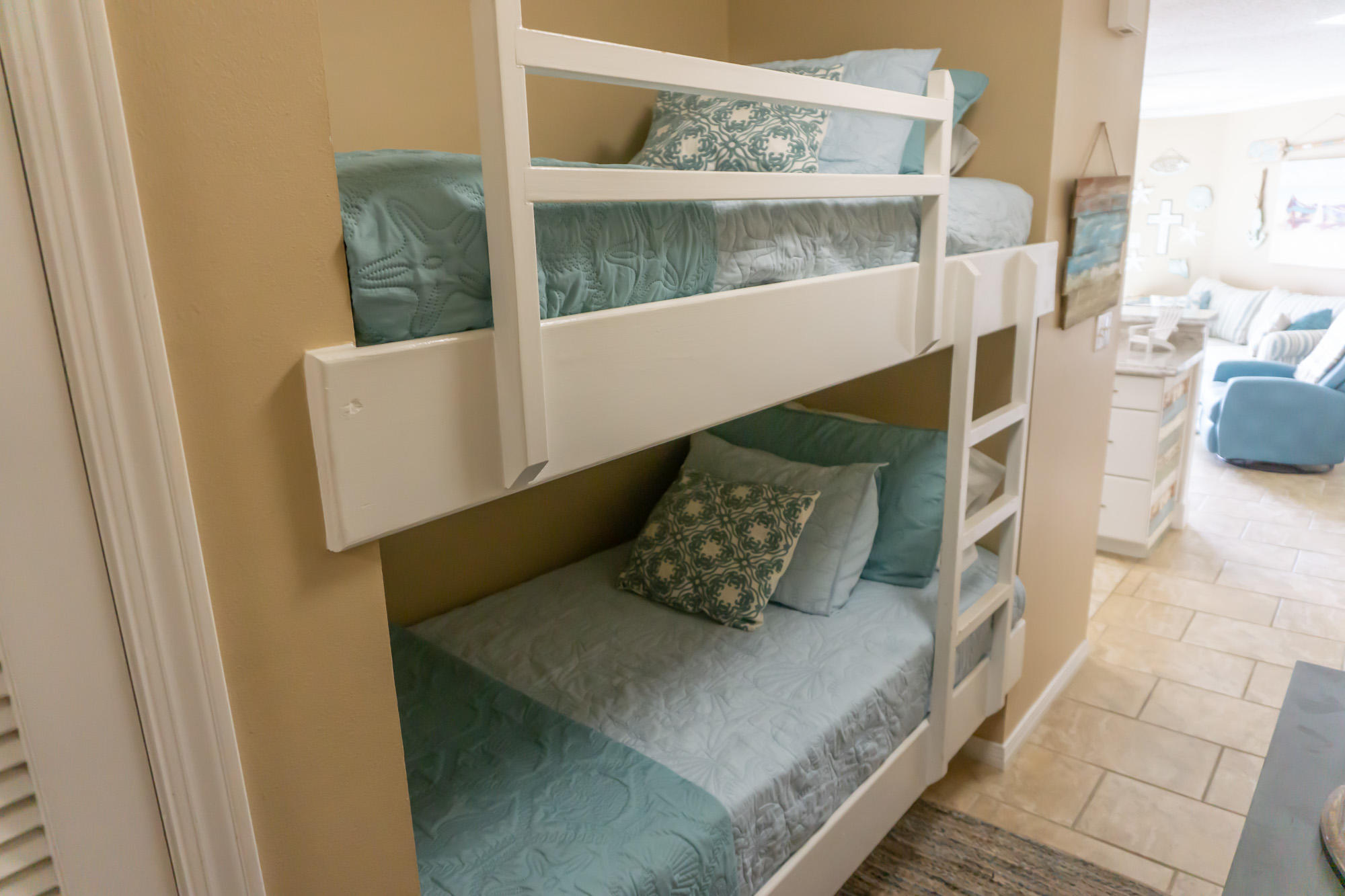 GULFVIEW 2 CONDO PH 2 - Residential