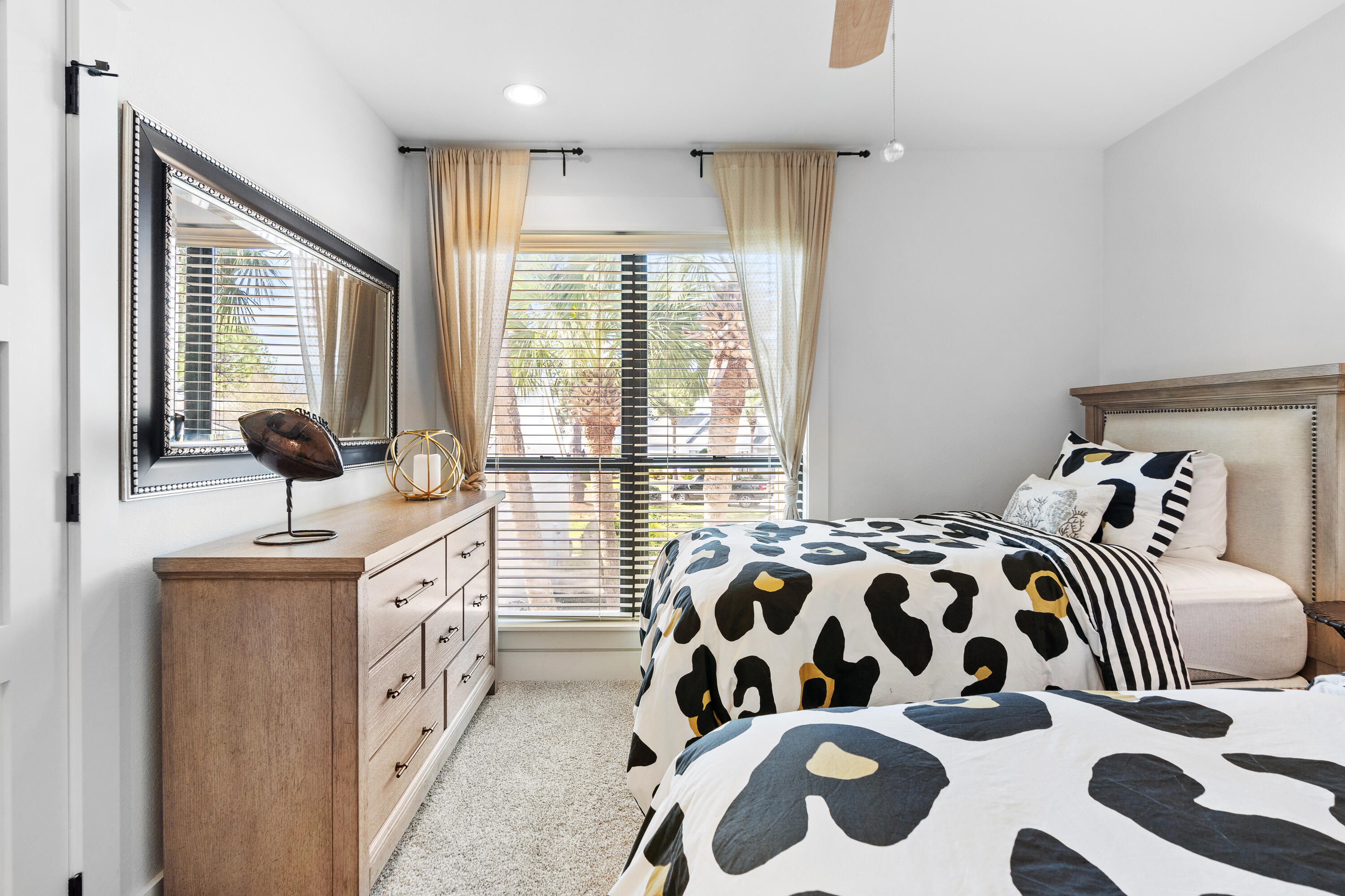 SANDPIPER VILLAGE CONDO - Residential