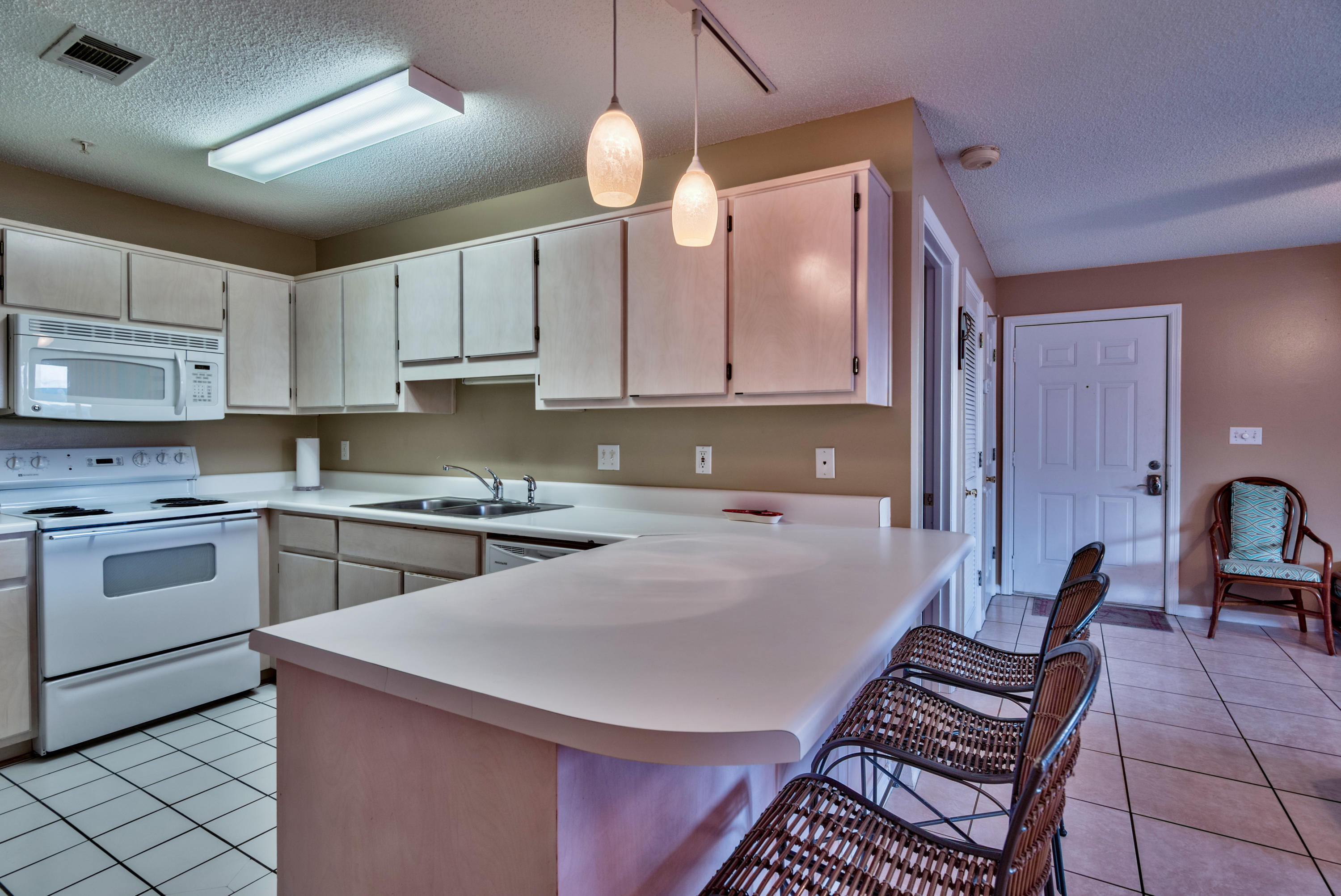 ST MARTIN BEACHWALK VILLAS - Residential