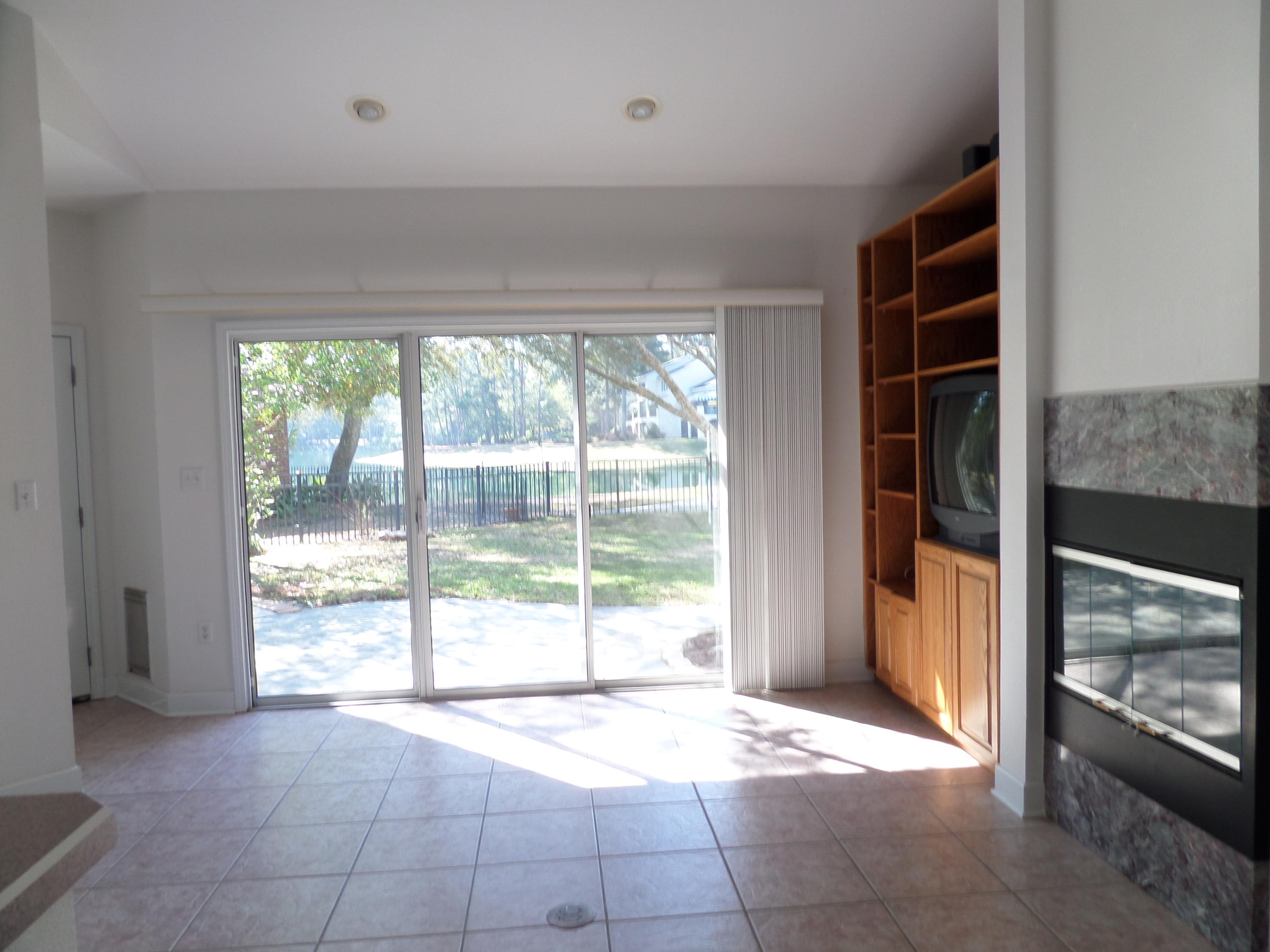 HIDDEN LAKES - Residential