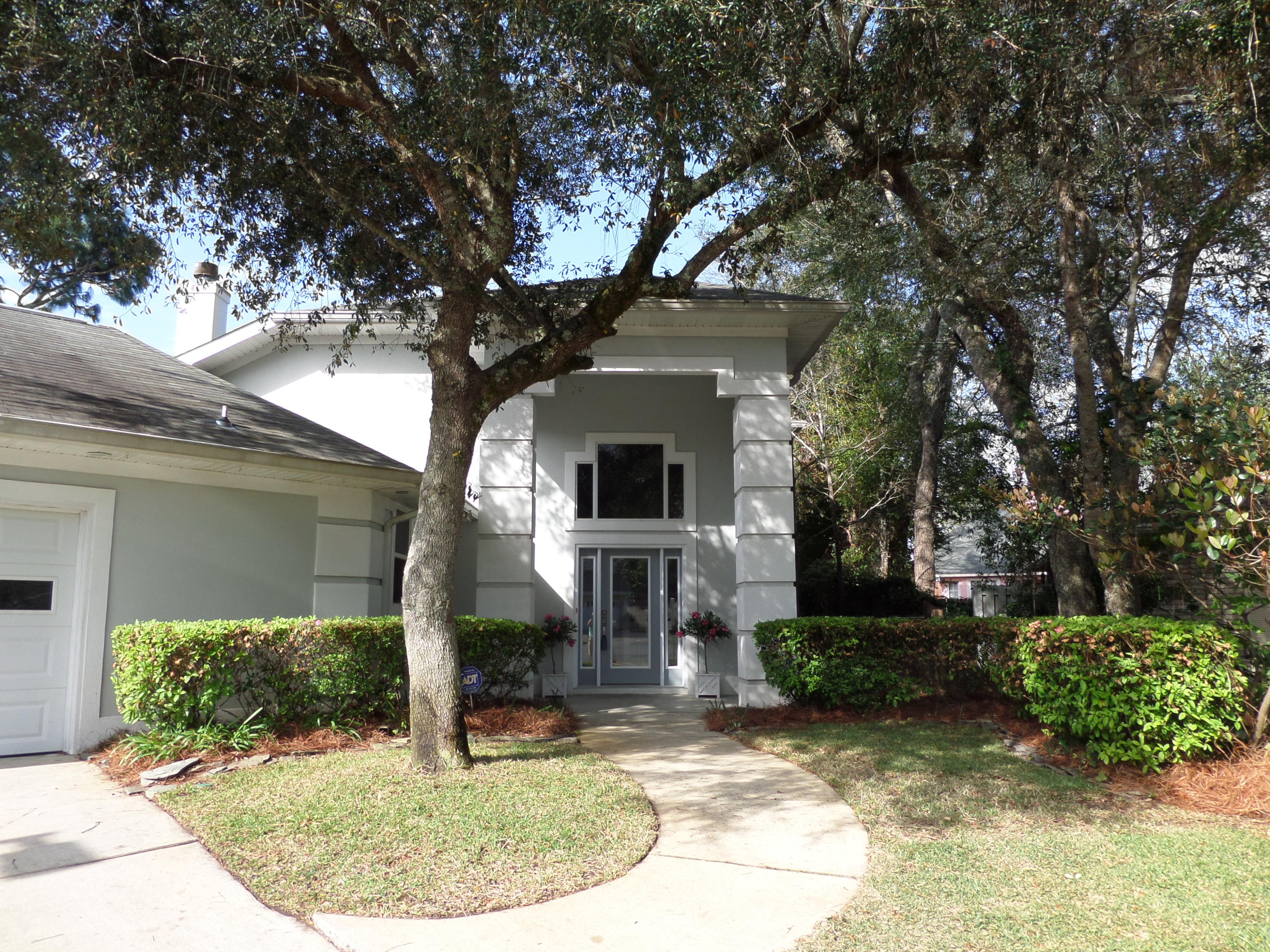 HIDDEN LAKES - Residential