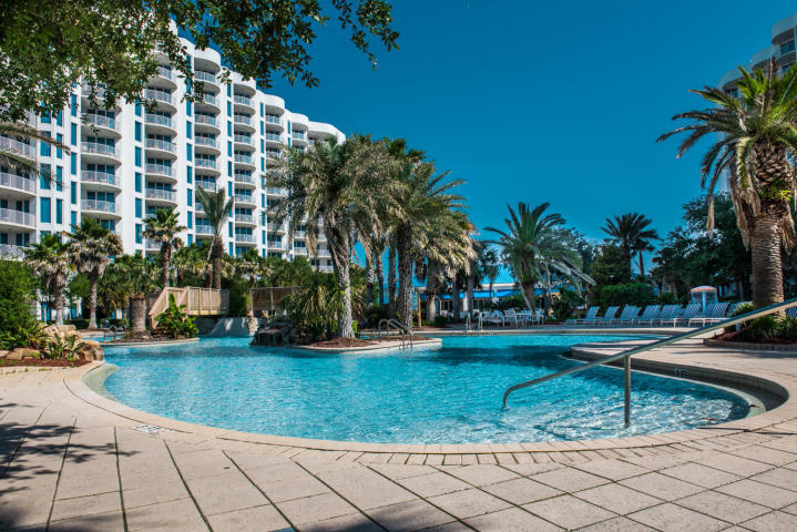 THE PALMS OF DESTIN - Residential