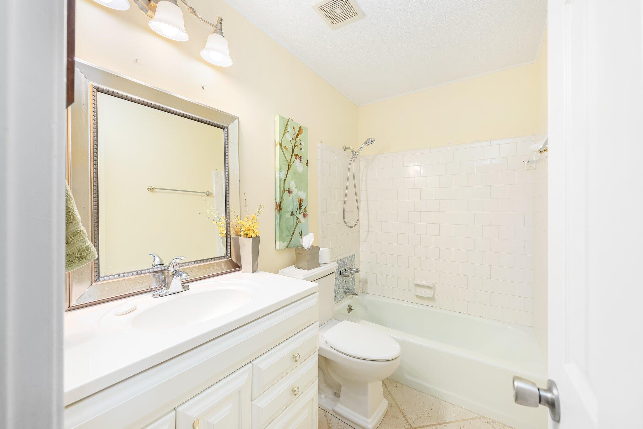 PALM ESTATES UNIT 3 - Residential