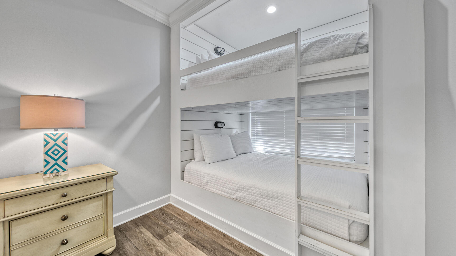 DESTINY BY THE SEA - Residential