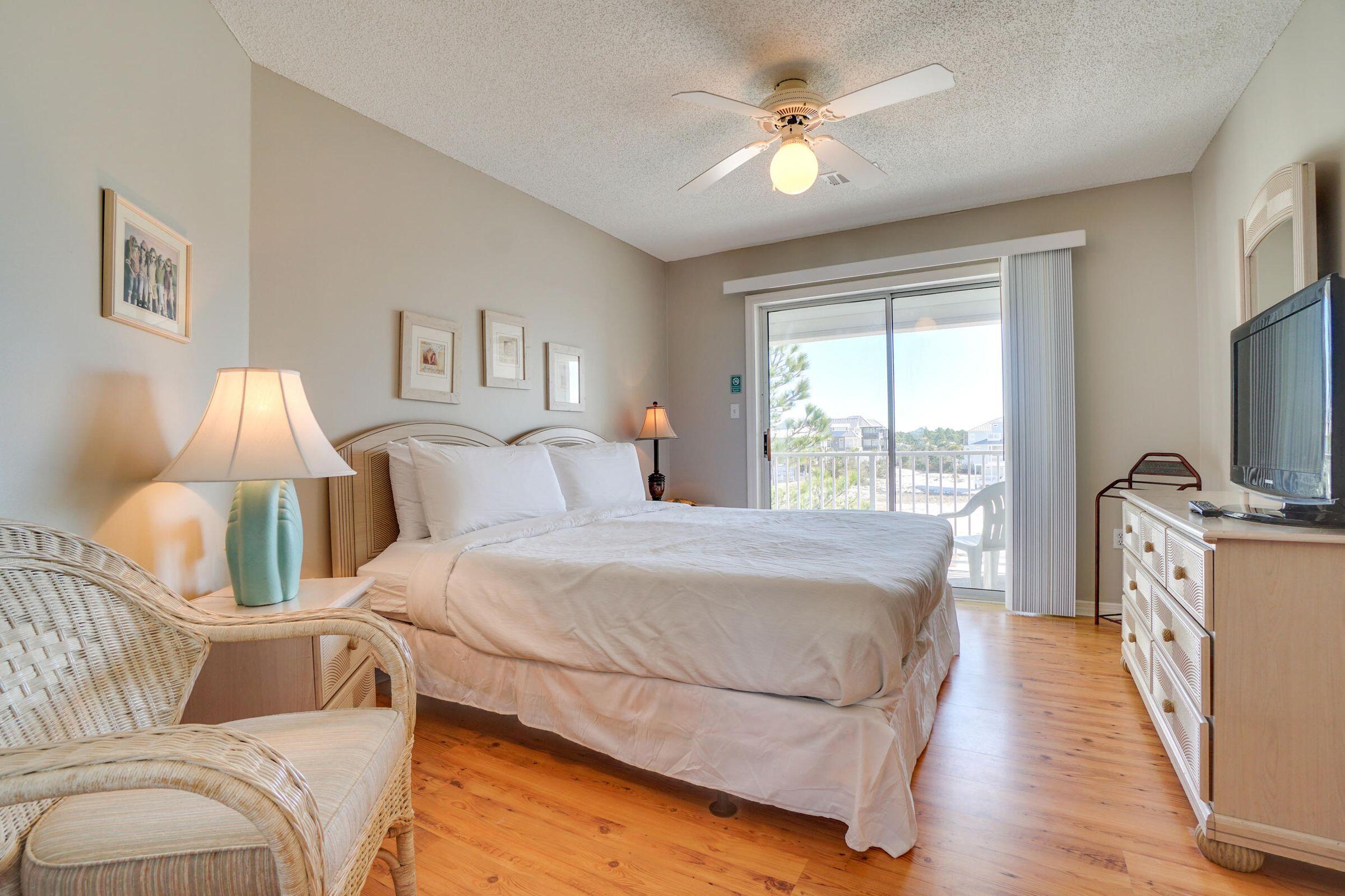 BEACHSIDE VILLAS CONDO - Residential