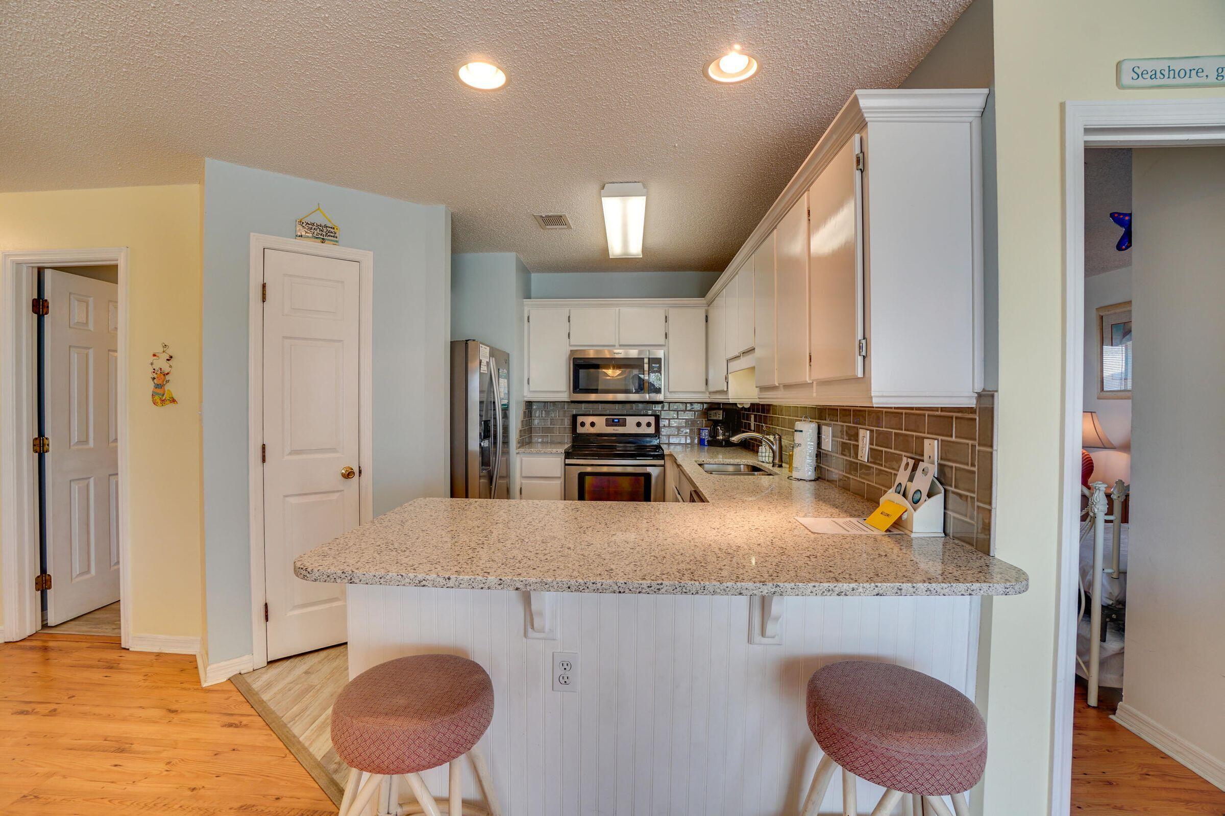 BEACHSIDE VILLAS CONDO - Residential