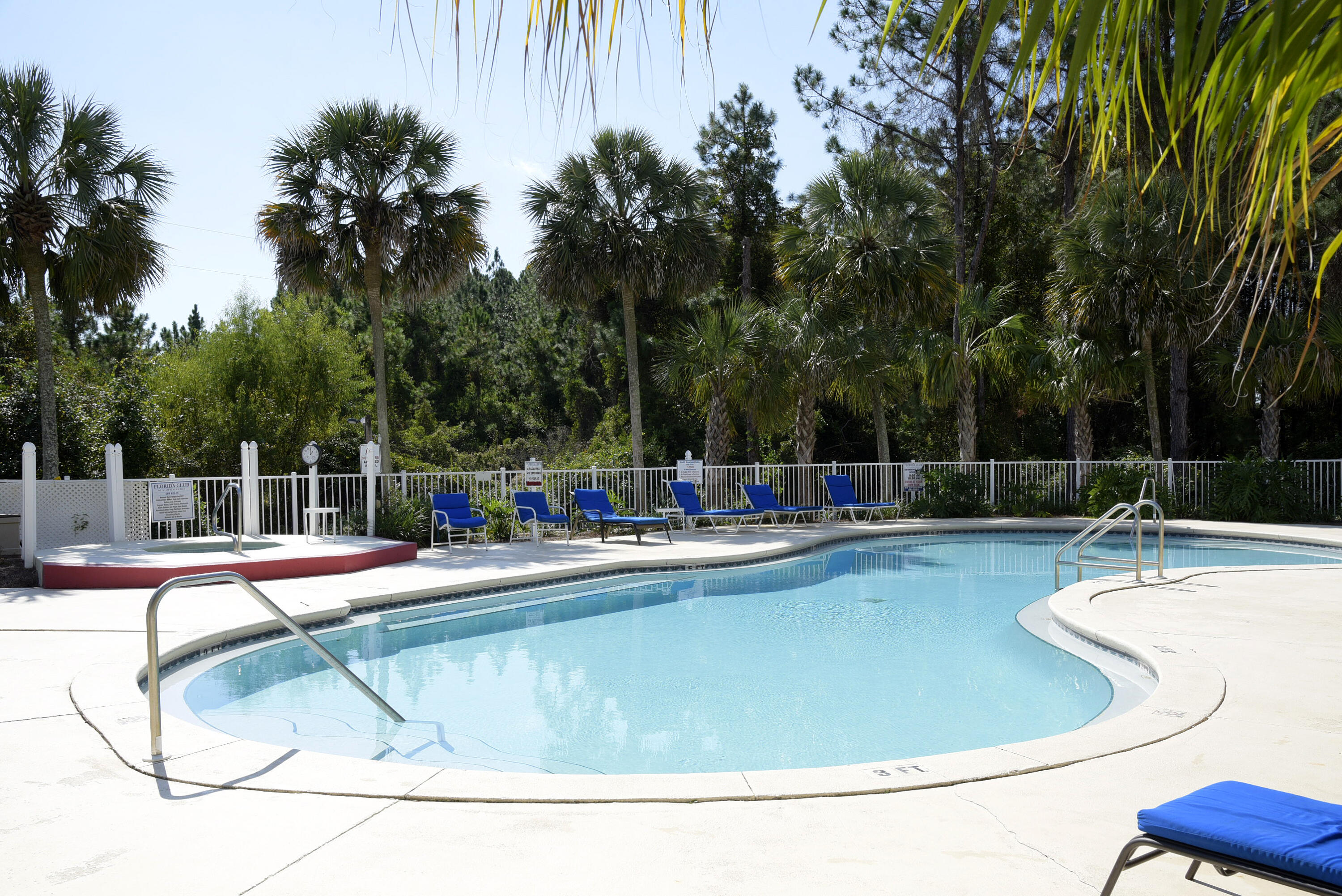 FLORIDA CLUB - Residential Lease