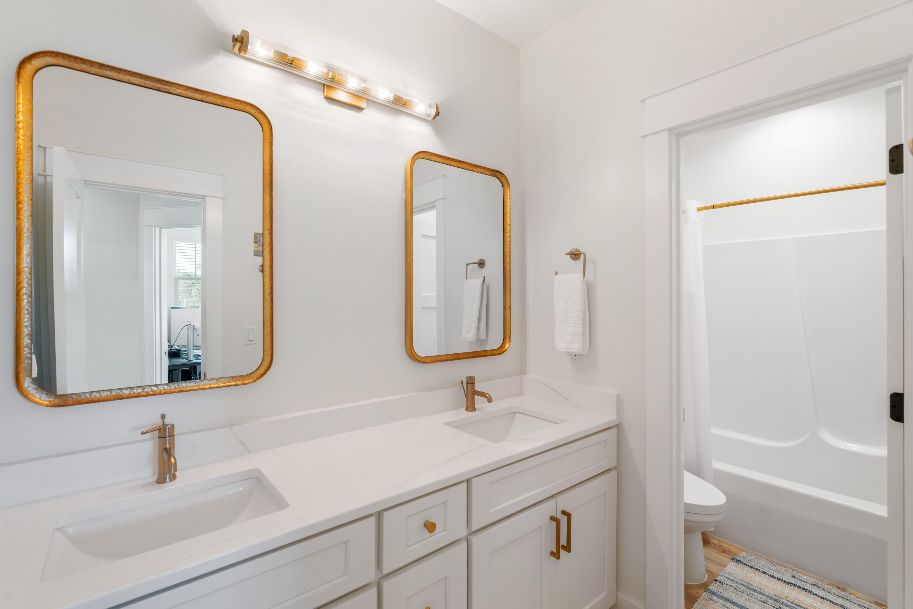 TAPESTRY PARK PHASE III - Residential