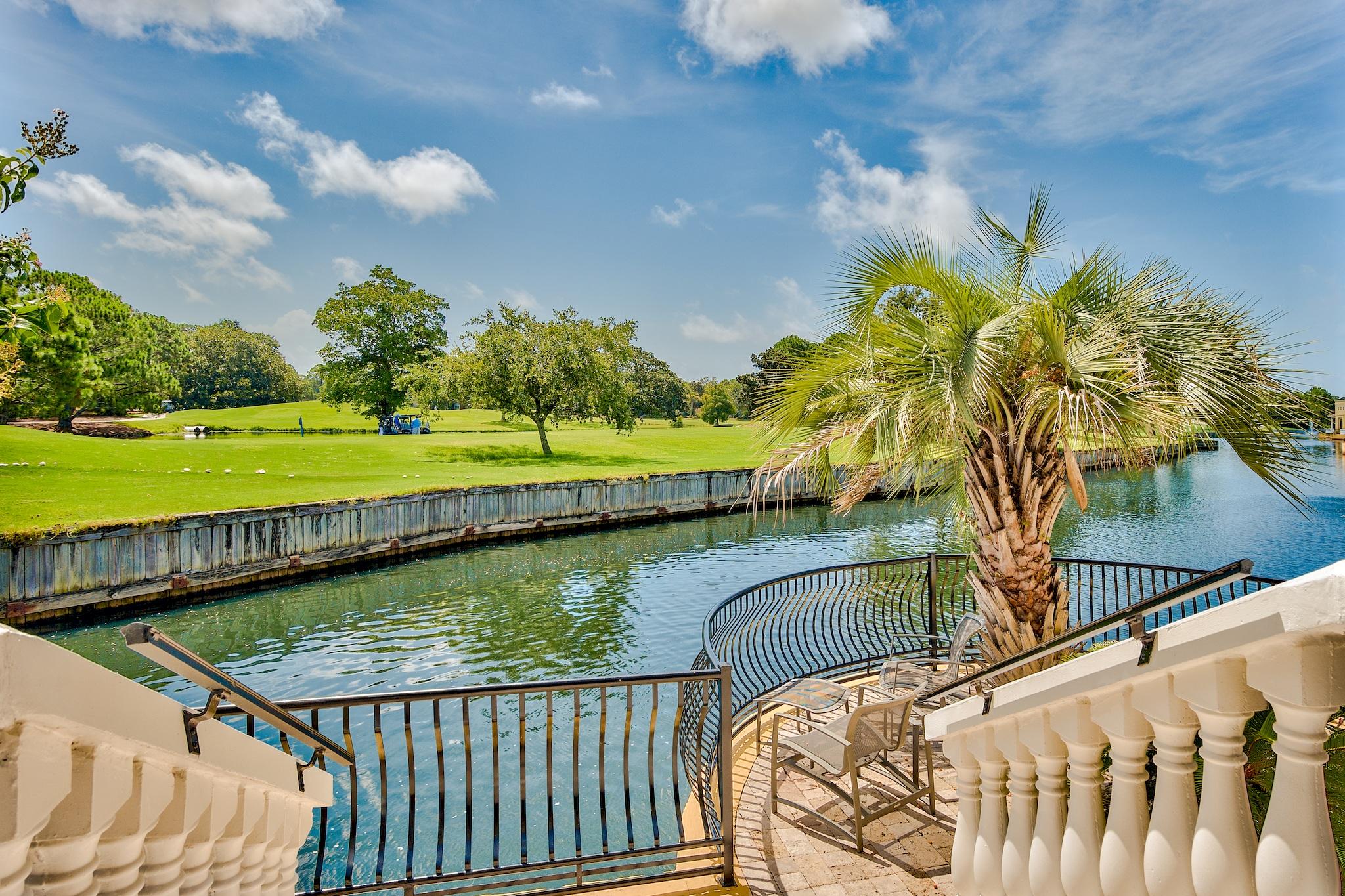 FOUNTAINS AT SANDESTIN - Residential
