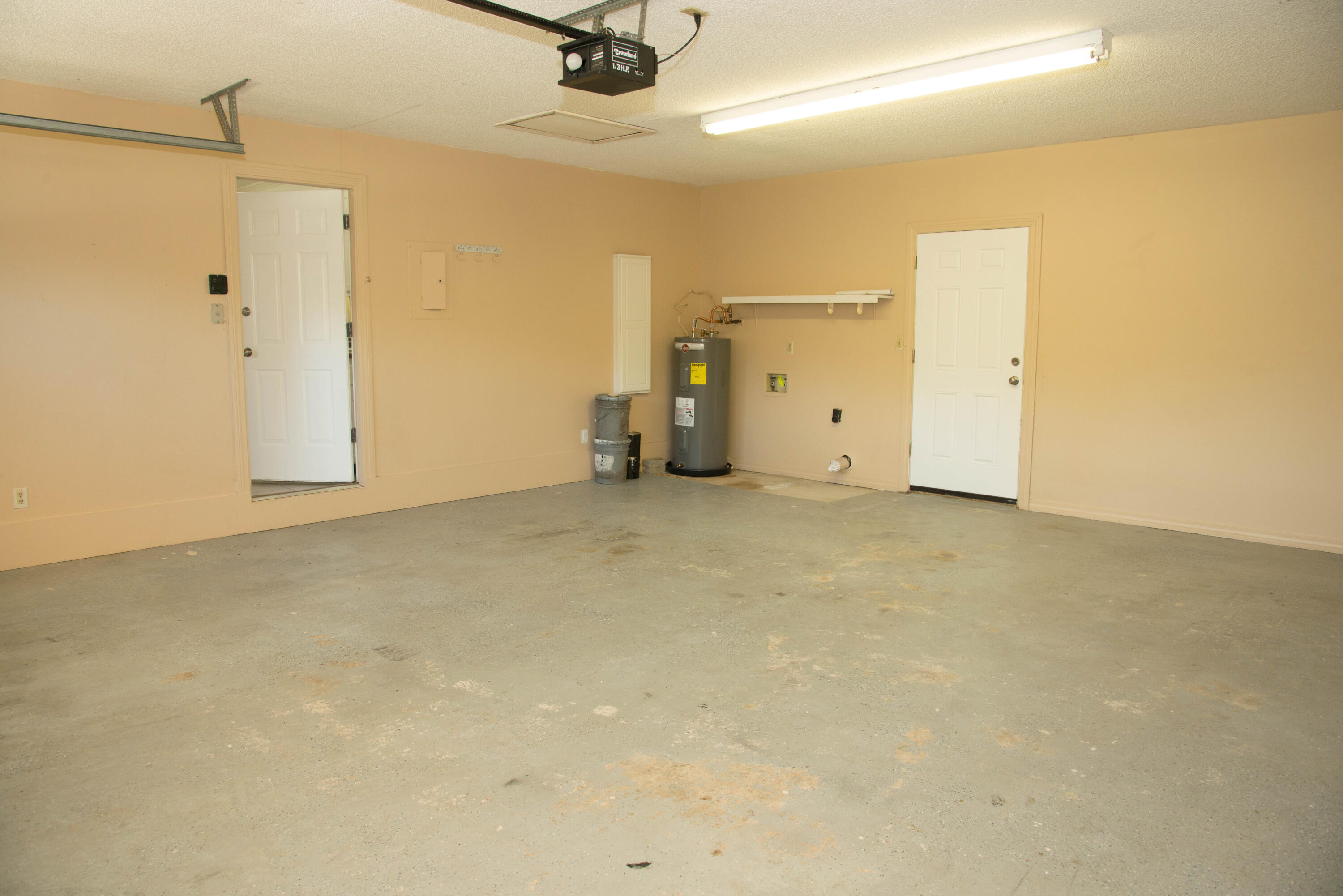 EAST BAY RIVER ESTATES 2ND ADDN - Residential Lease