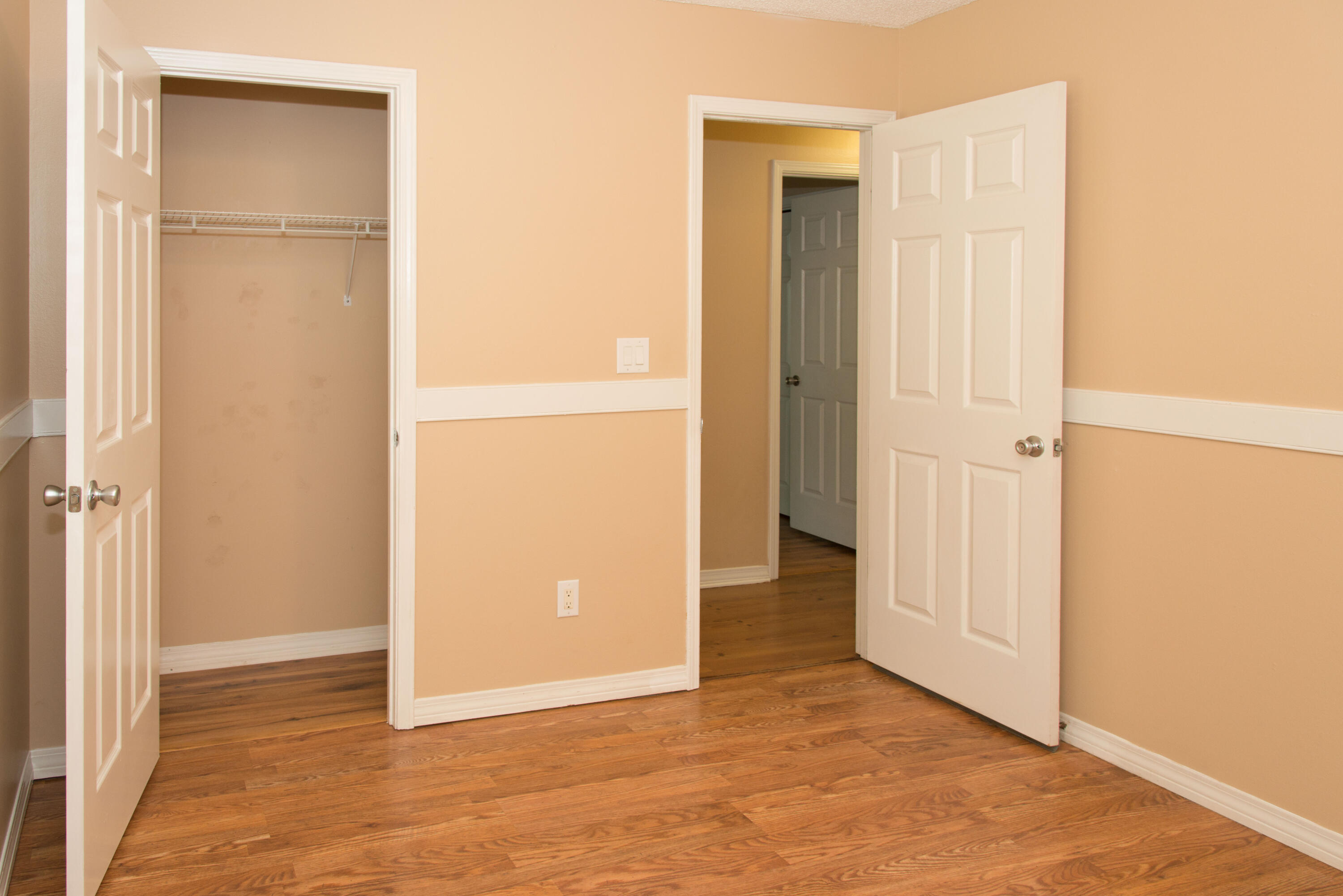 EAST BAY RIVER ESTATES 2ND ADDN - Residential Lease