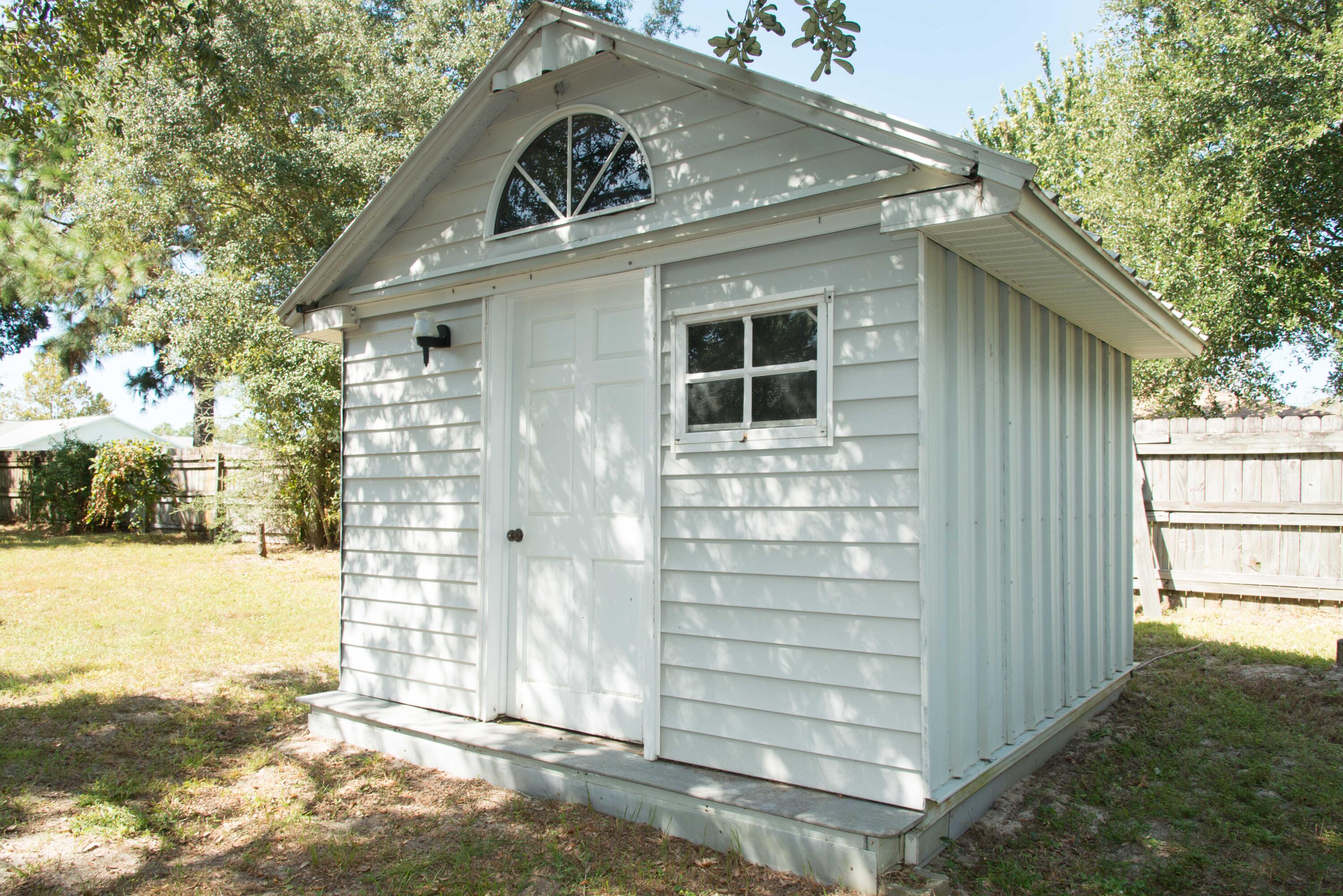 EAST BAY RIVER ESTATES 2ND ADDN - Residential Lease