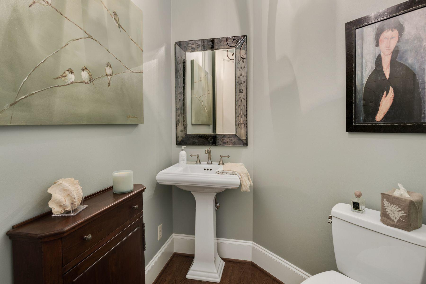 BURNT PINE - Residential