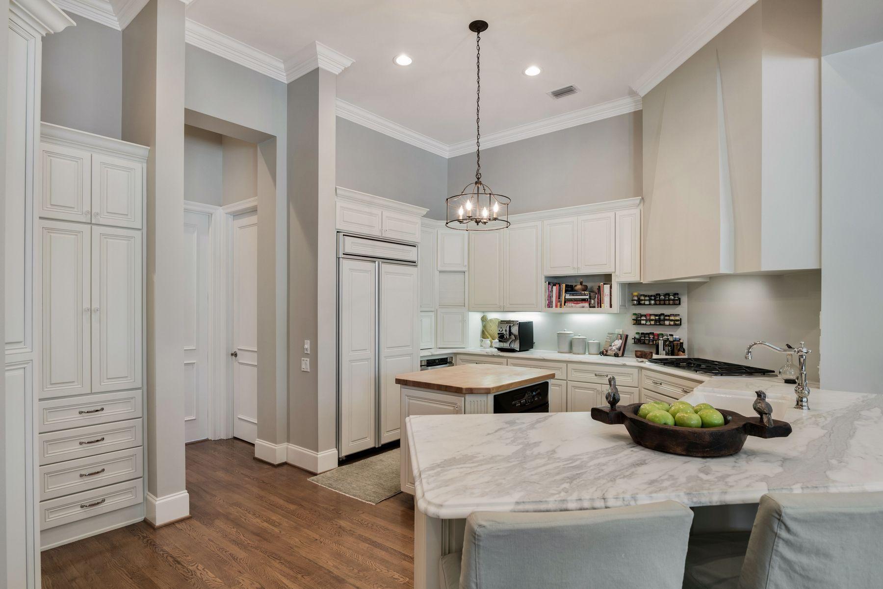 BURNT PINE - Residential